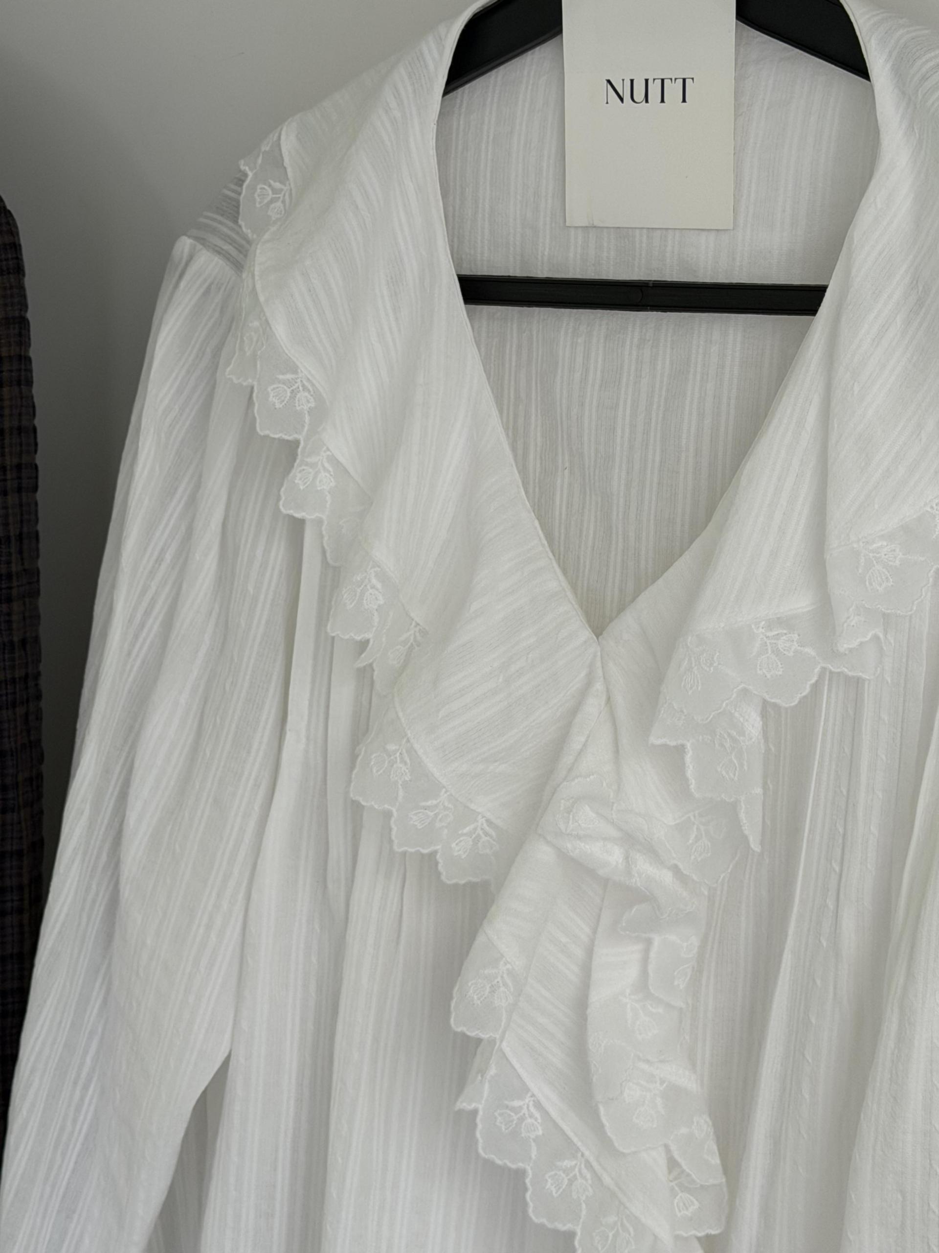 cottage ruffle lace blouse (white/check)