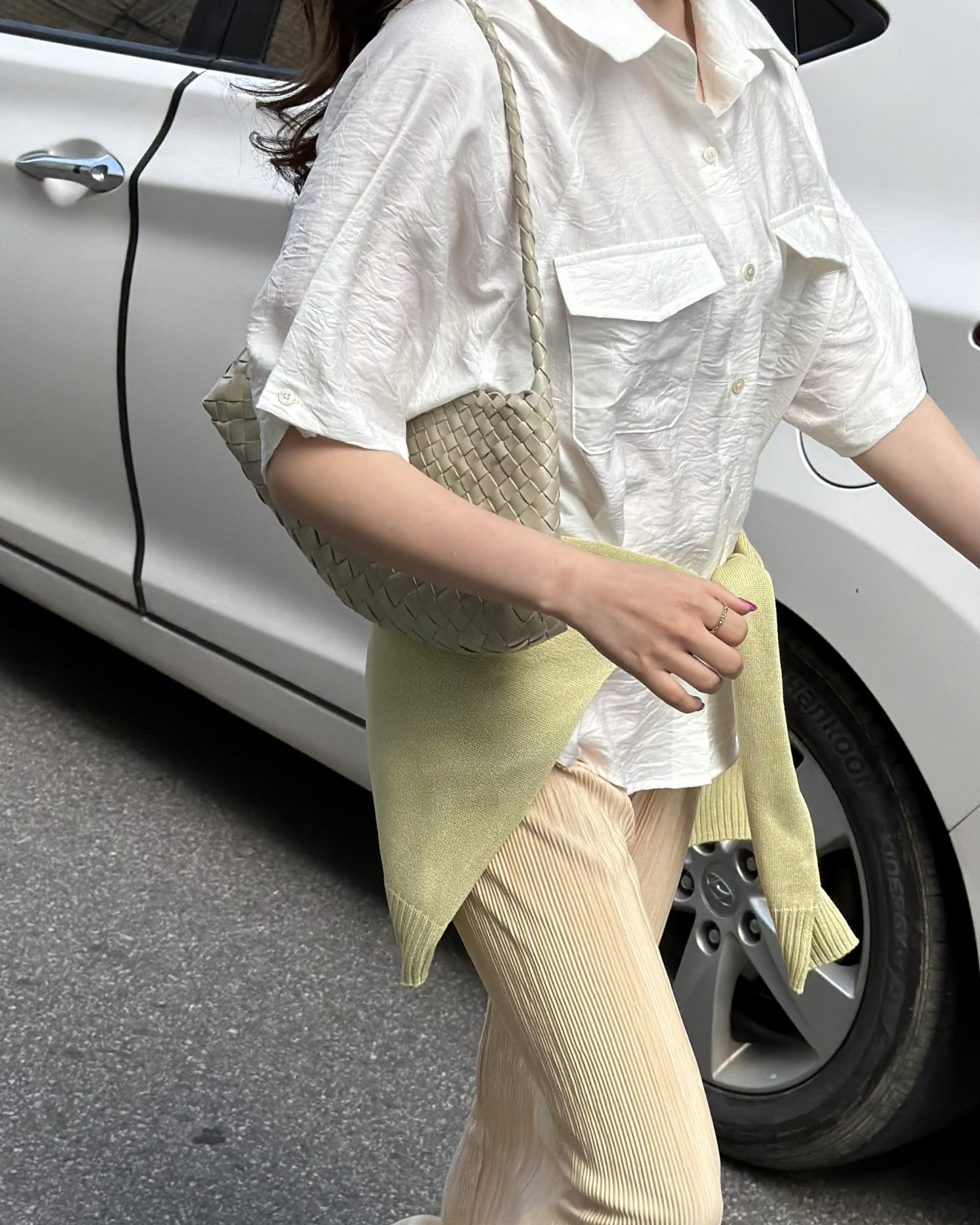 shell half shirt (cream/charcoal)