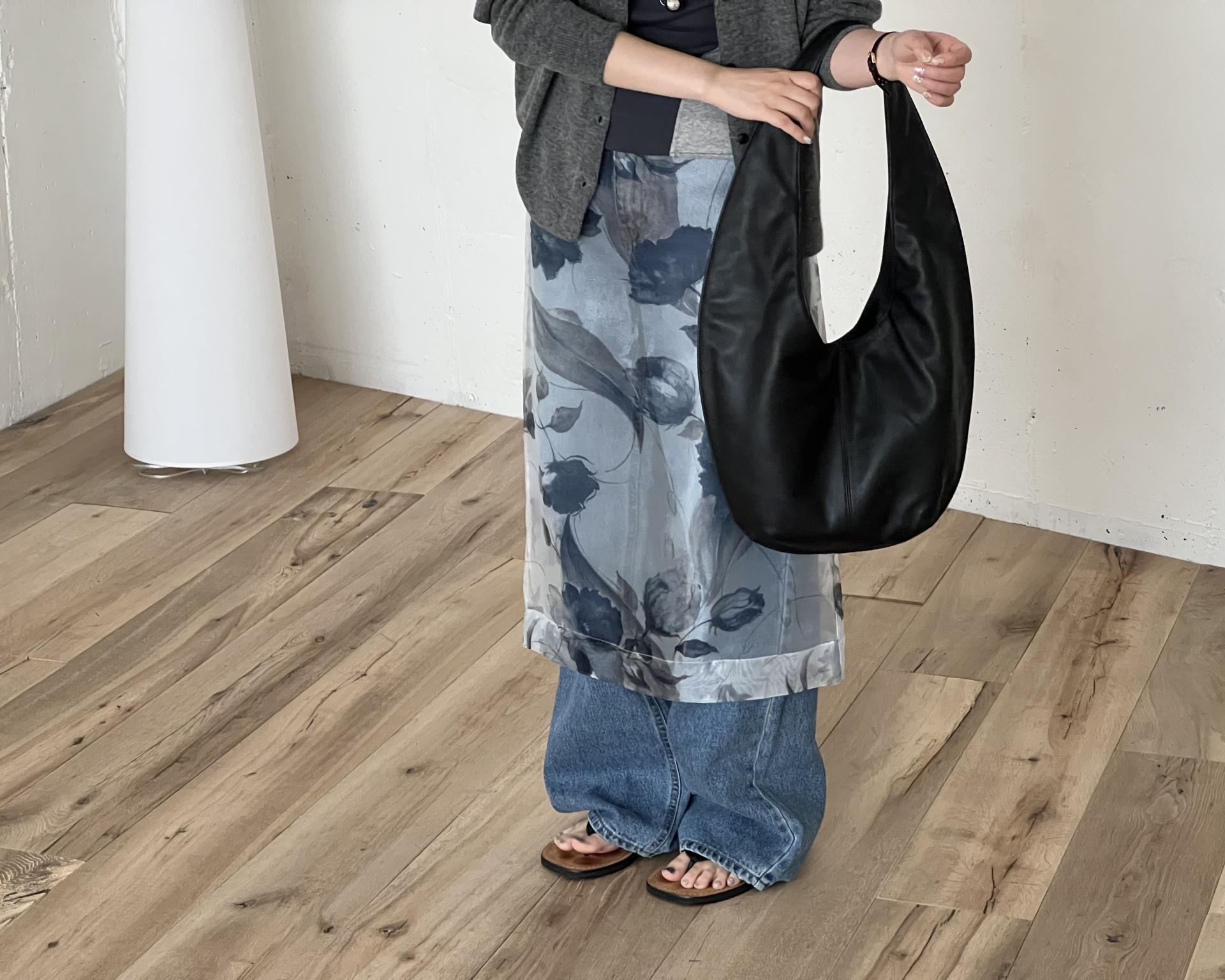 see layered skirt (grey/beige)