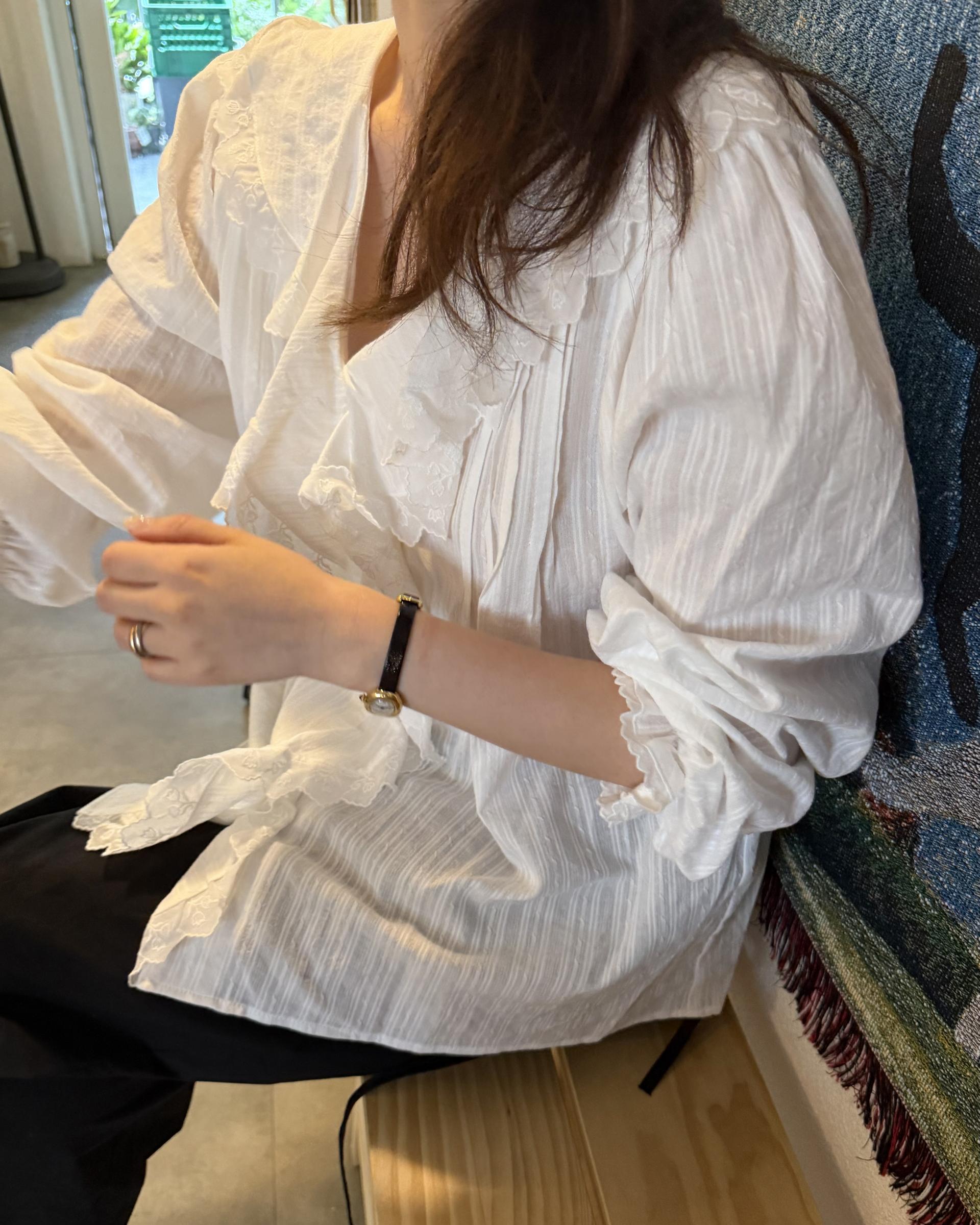 cottage ruffle lace blouse (white/check)