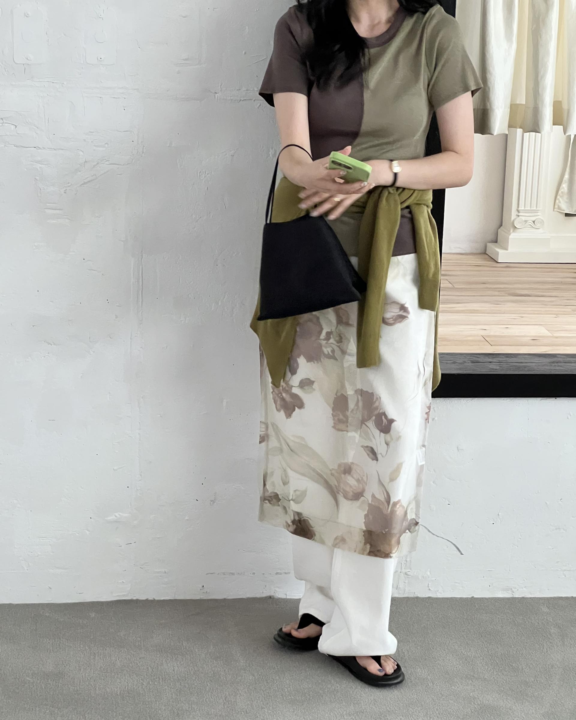 see layered skirt (grey/beige)