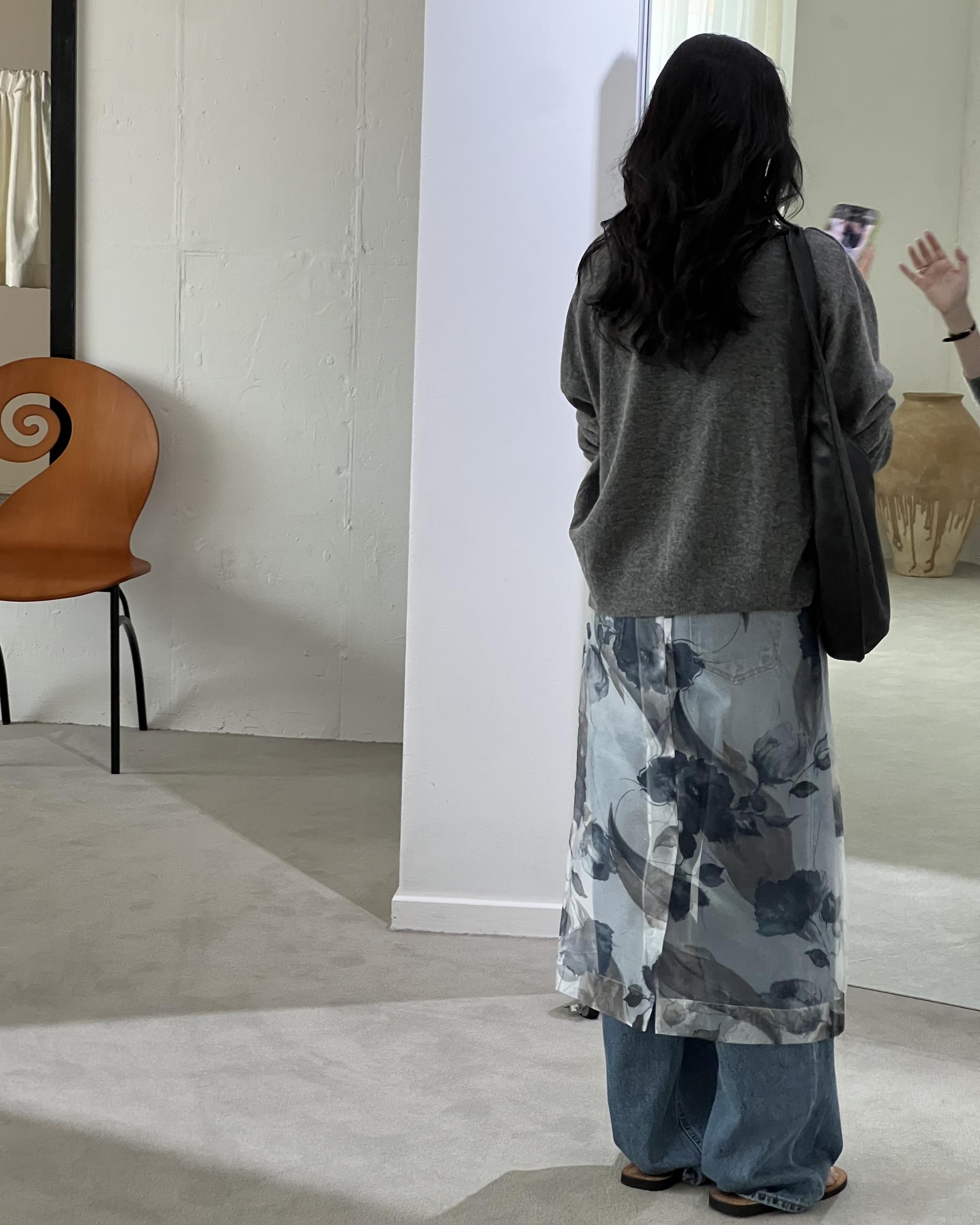 see layered skirt (grey/beige)