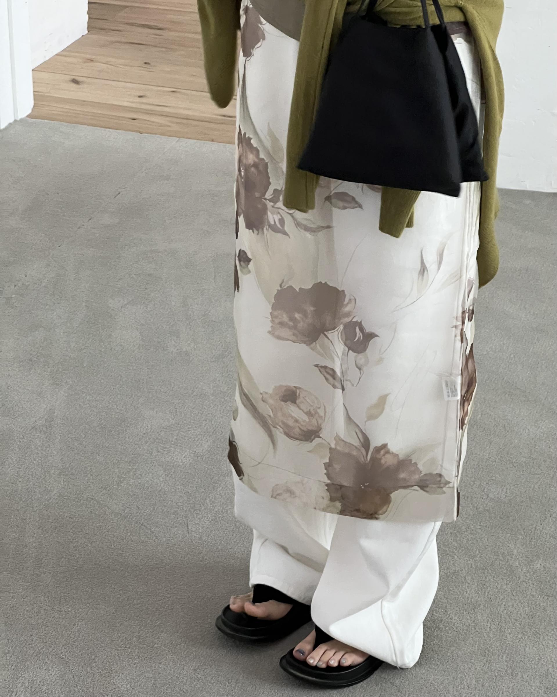 see layered skirt (grey/beige)