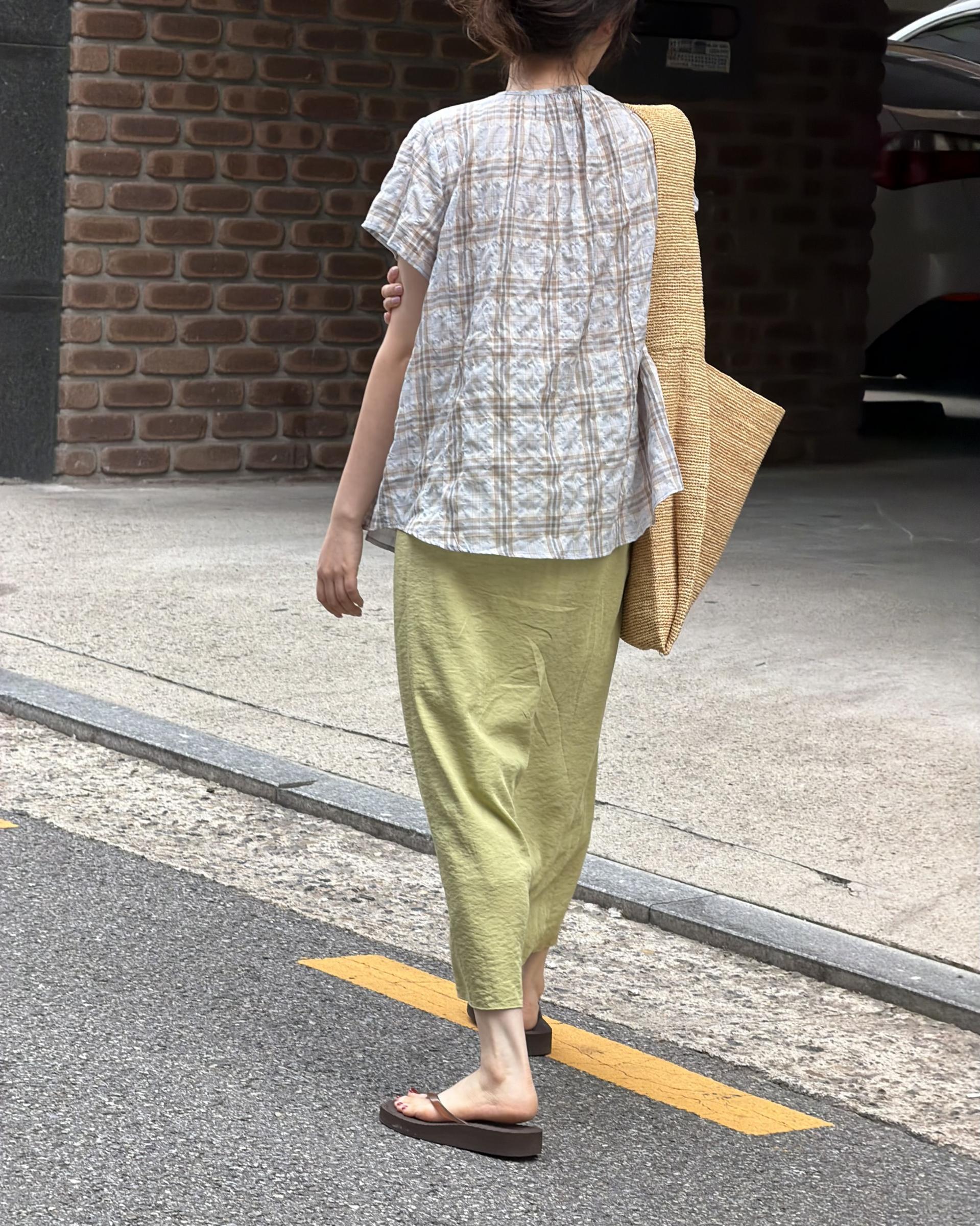 riri check blouse