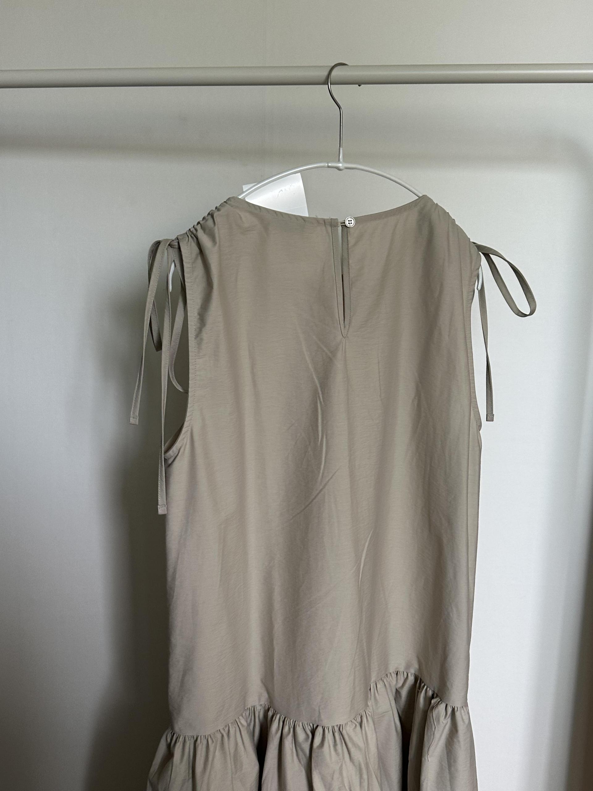 butter ribbon dress (beige/white)