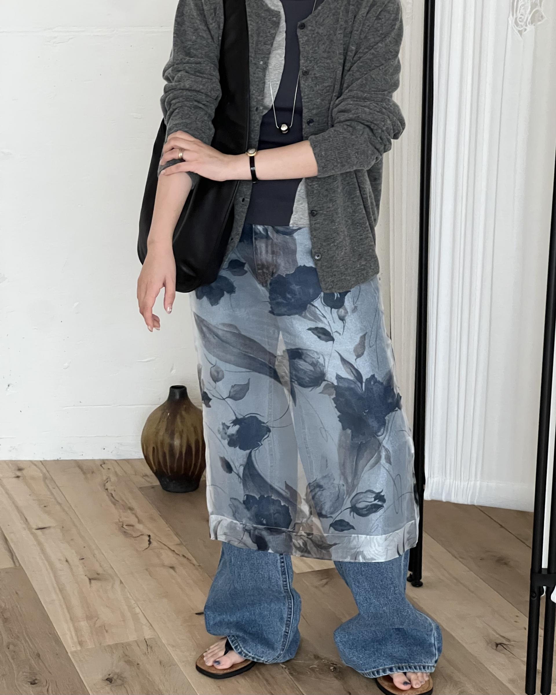 see layered skirt (grey/beige)