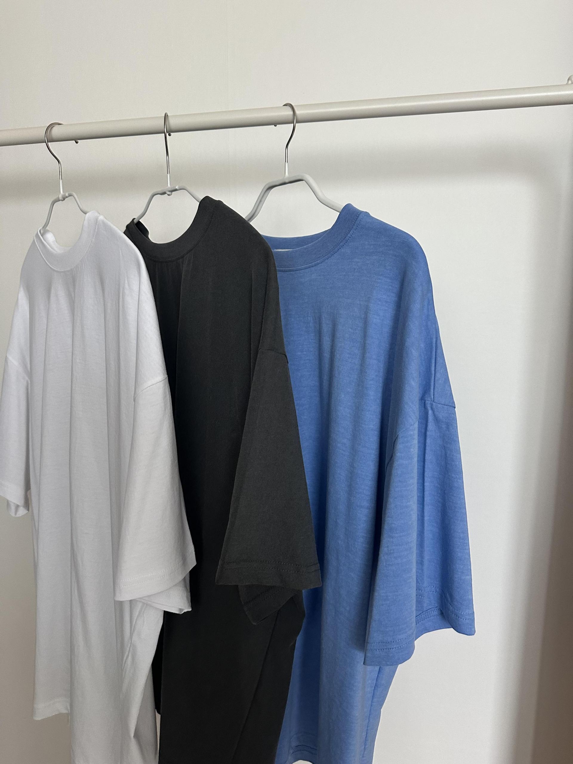 dive top (charcoal/white/blue)