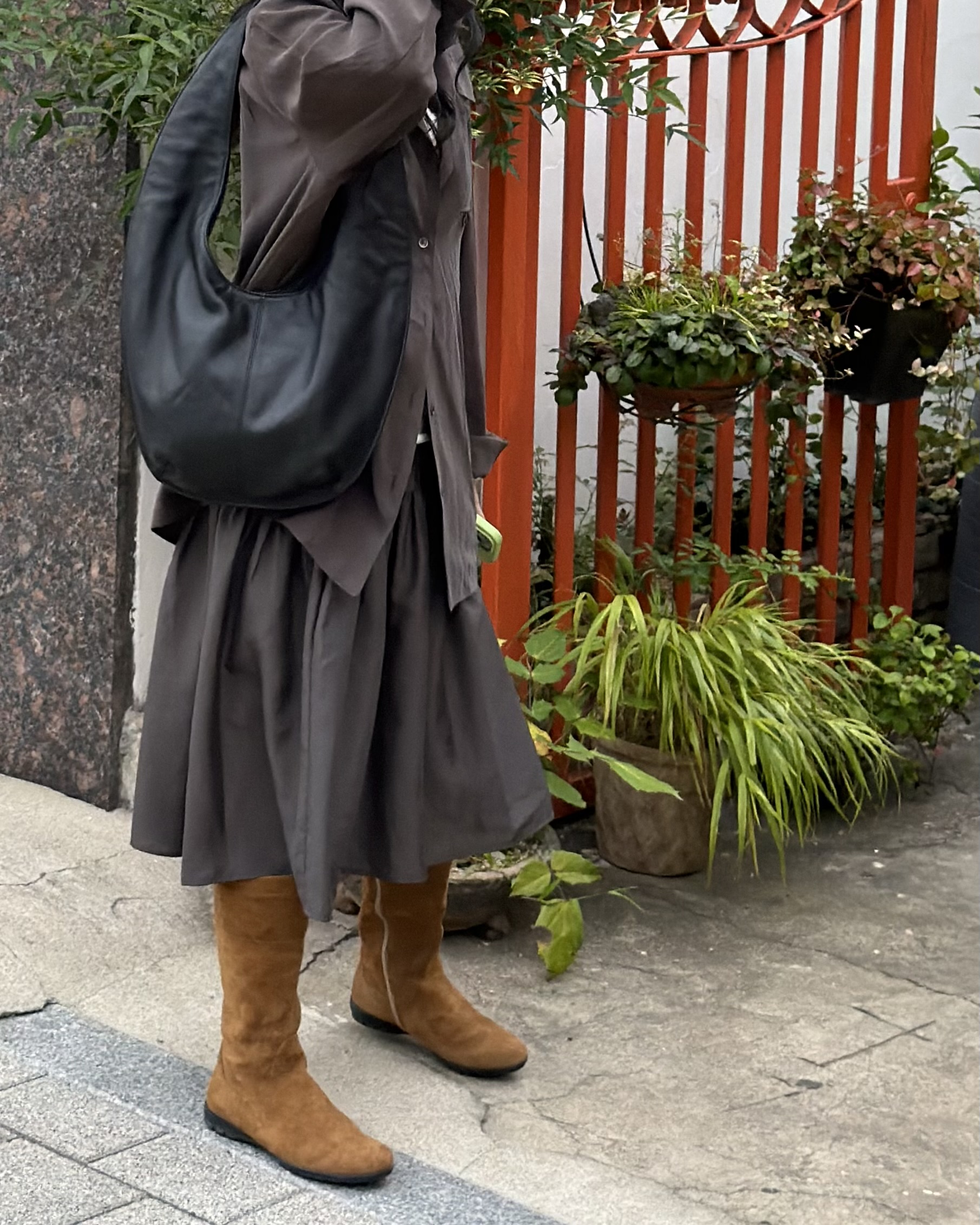 prim button blouse (brown)