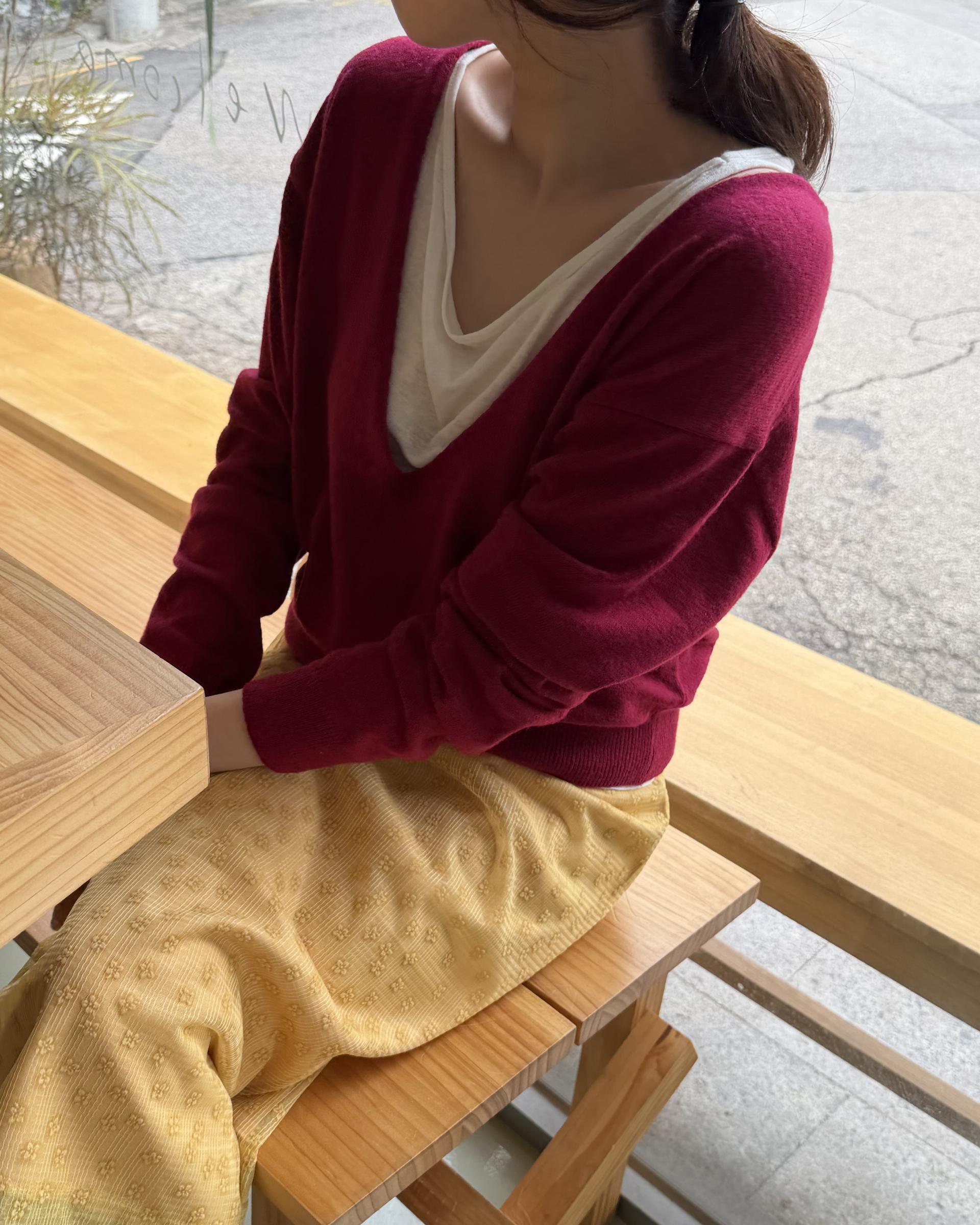 till deep v-neck (plum)