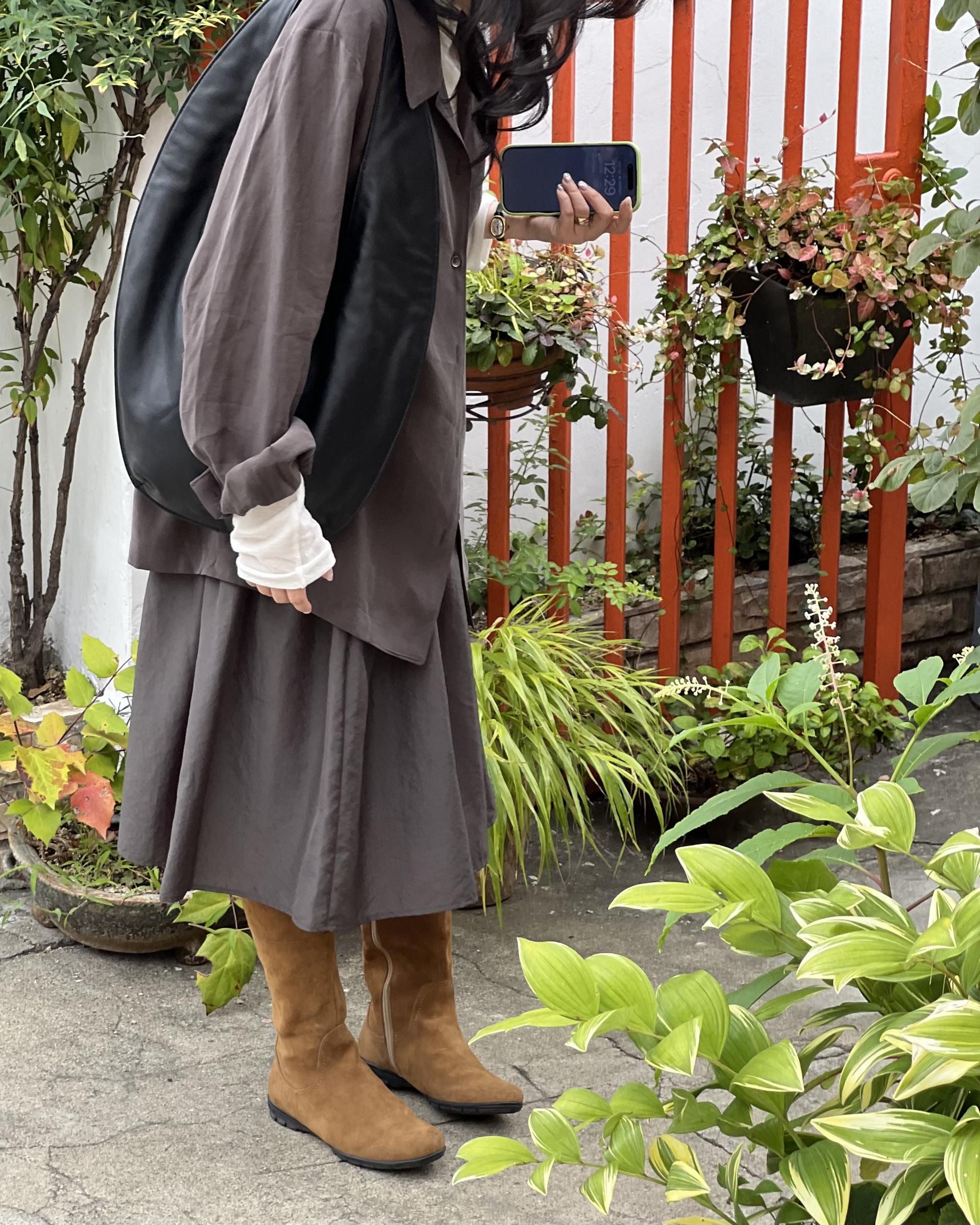 marge pintuck skirt (milk beige/charcoal)