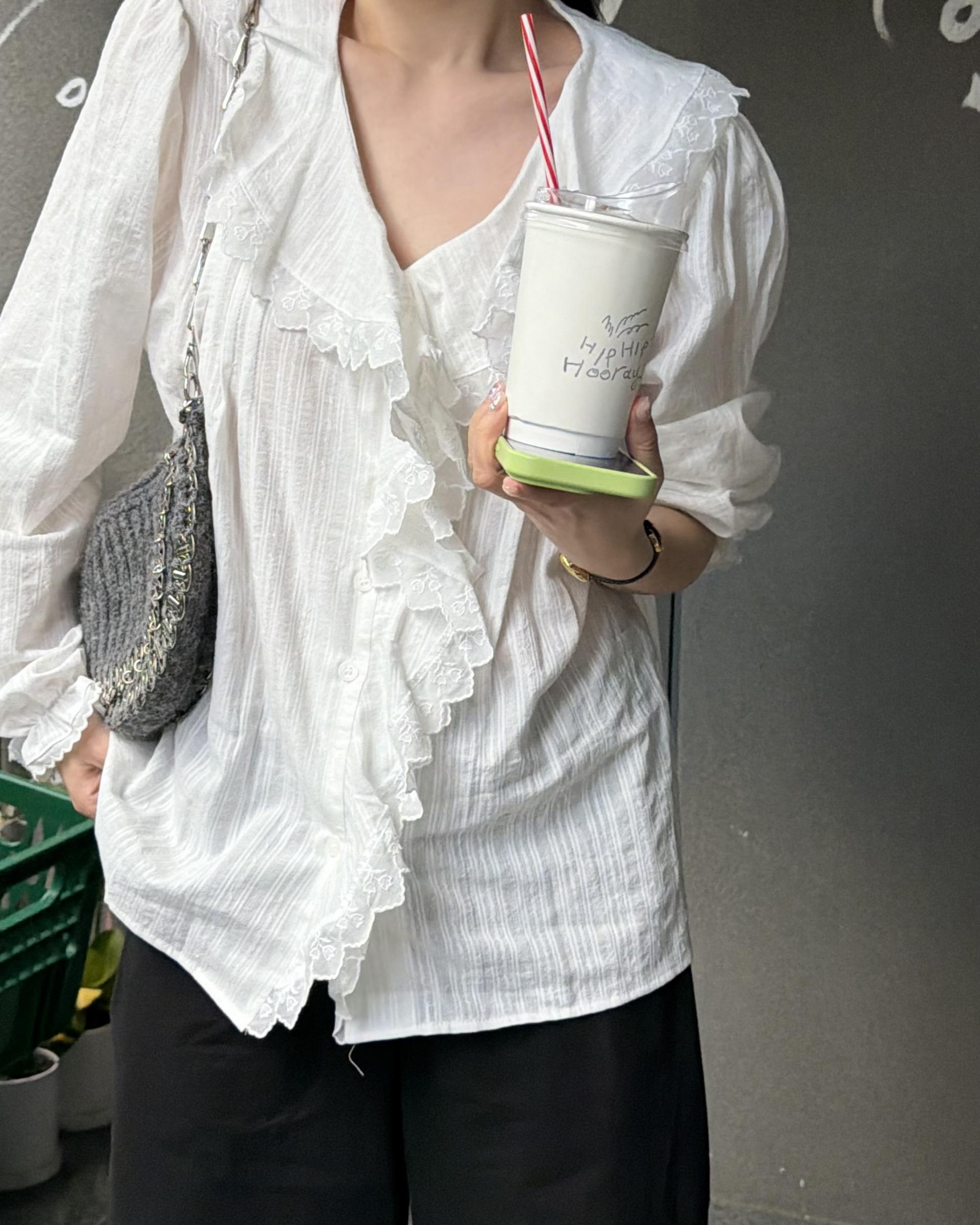 cottage ruffle lace blouse (white/check)