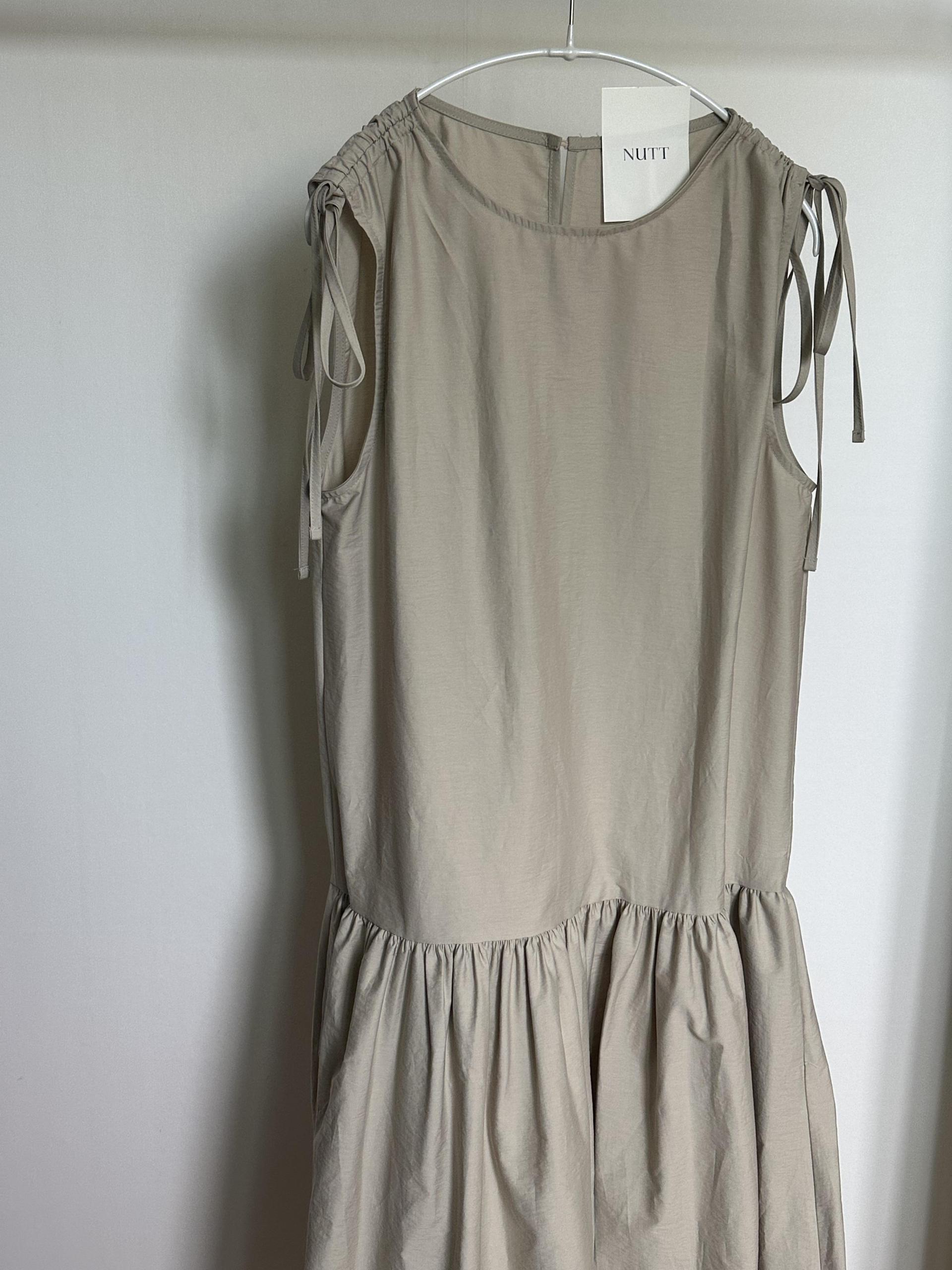 butter ribbon dress (beige/white)
