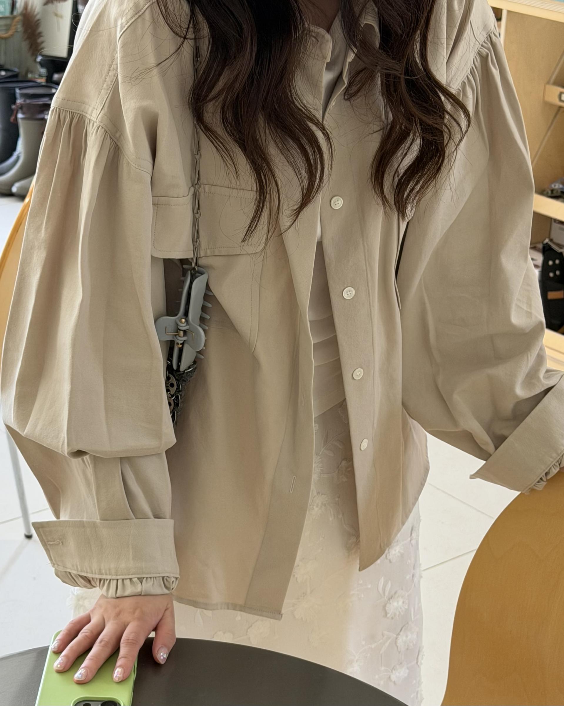 magnet shirring blouse (cream/beige)