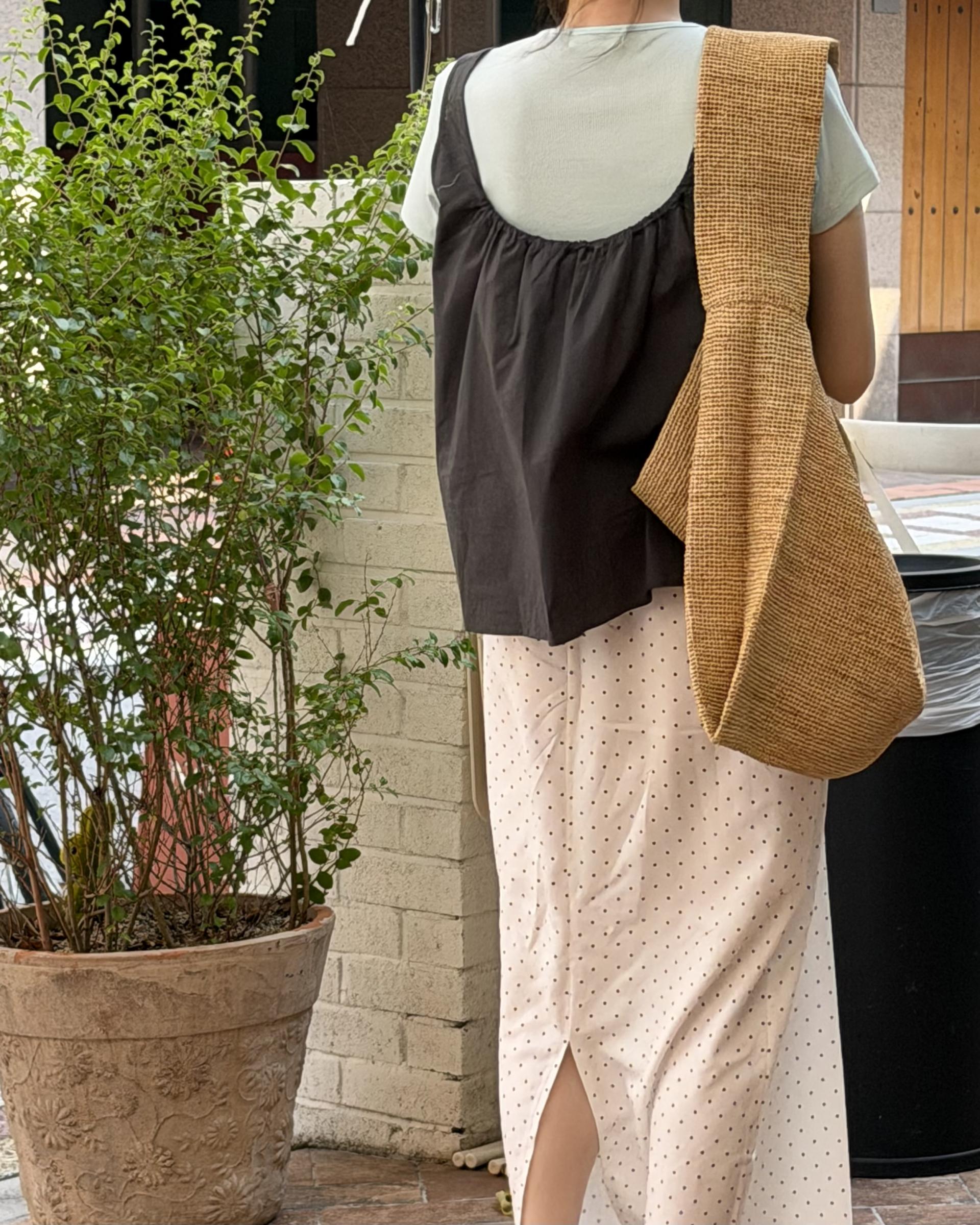 dew blouse (charcoal/white)
