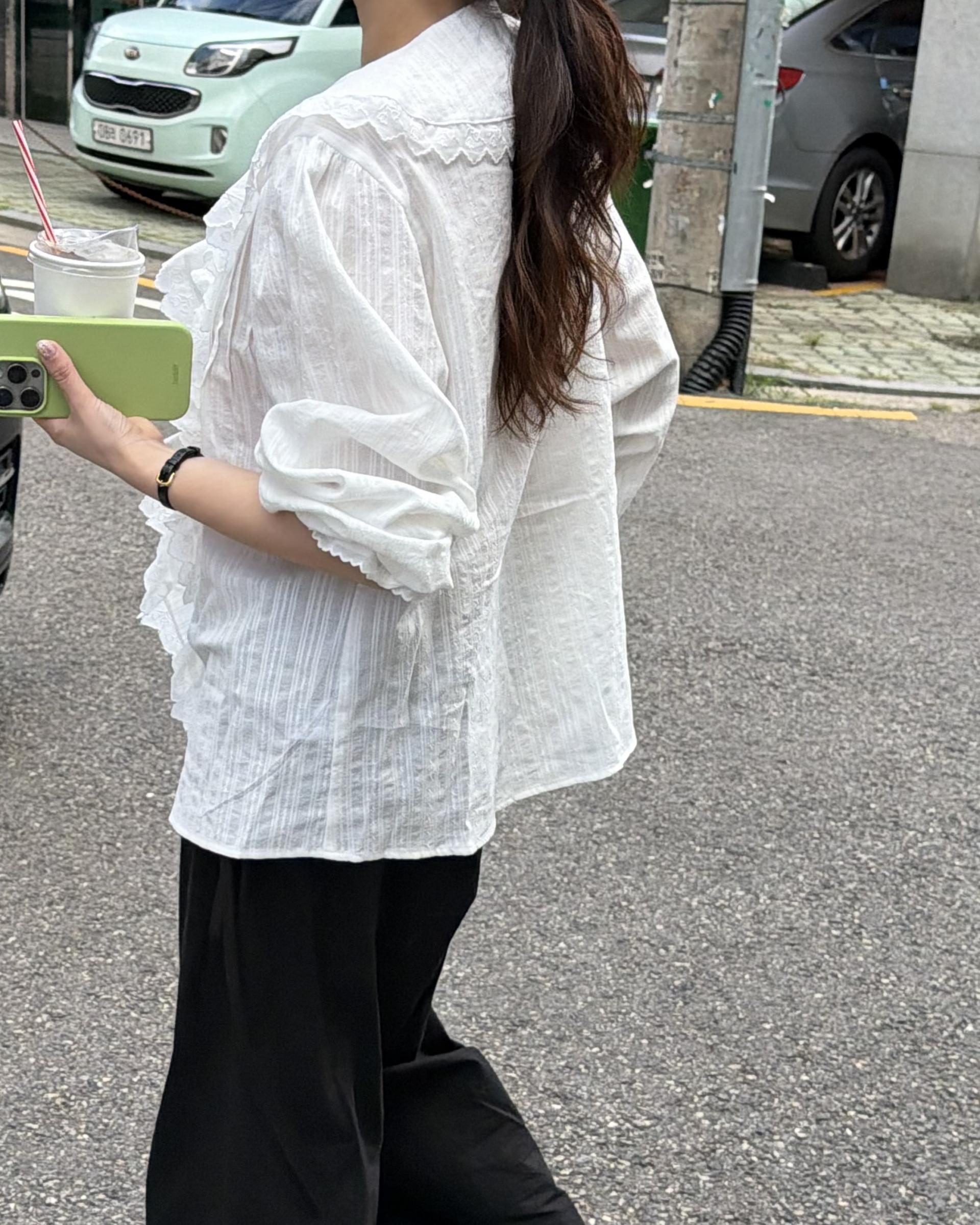 cottage ruffle lace blouse (white/check)