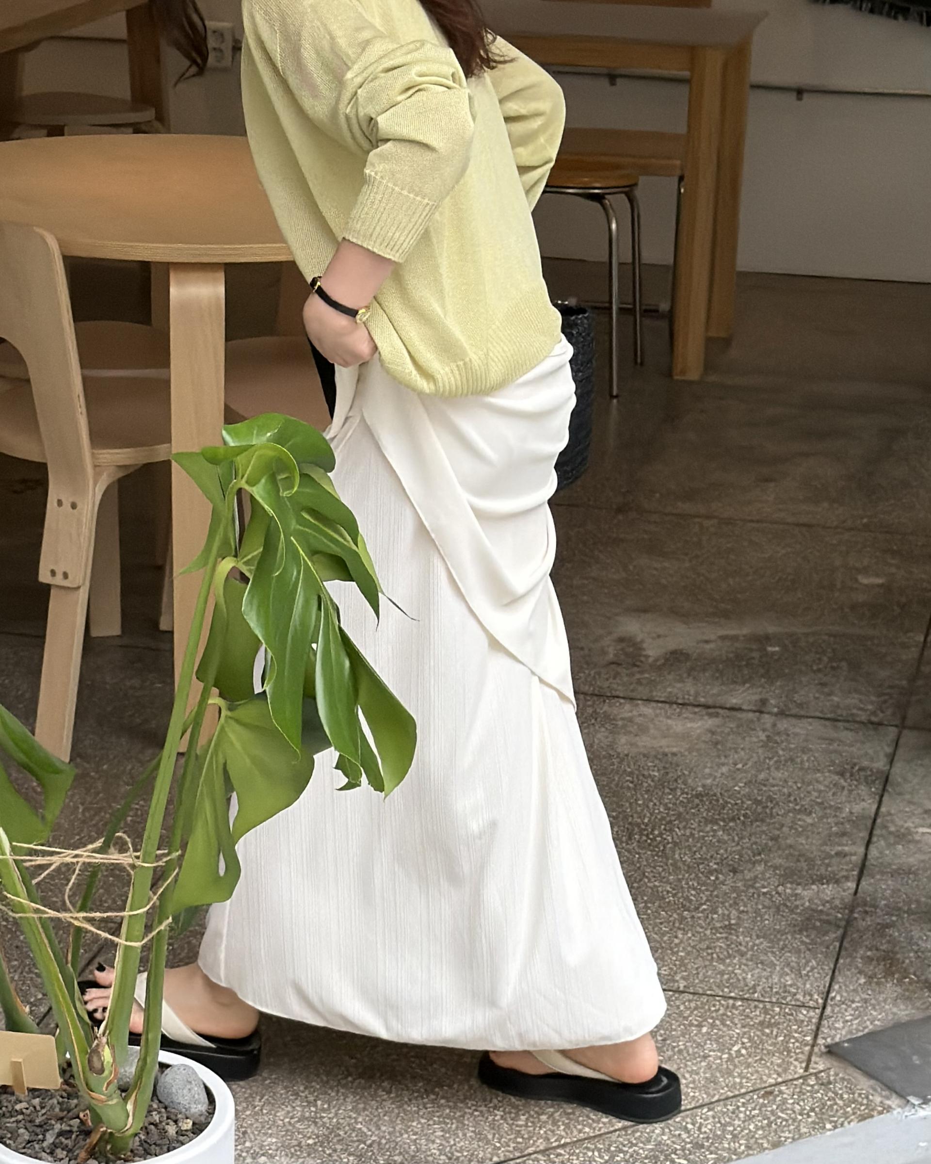 noodle skit (cream/black)