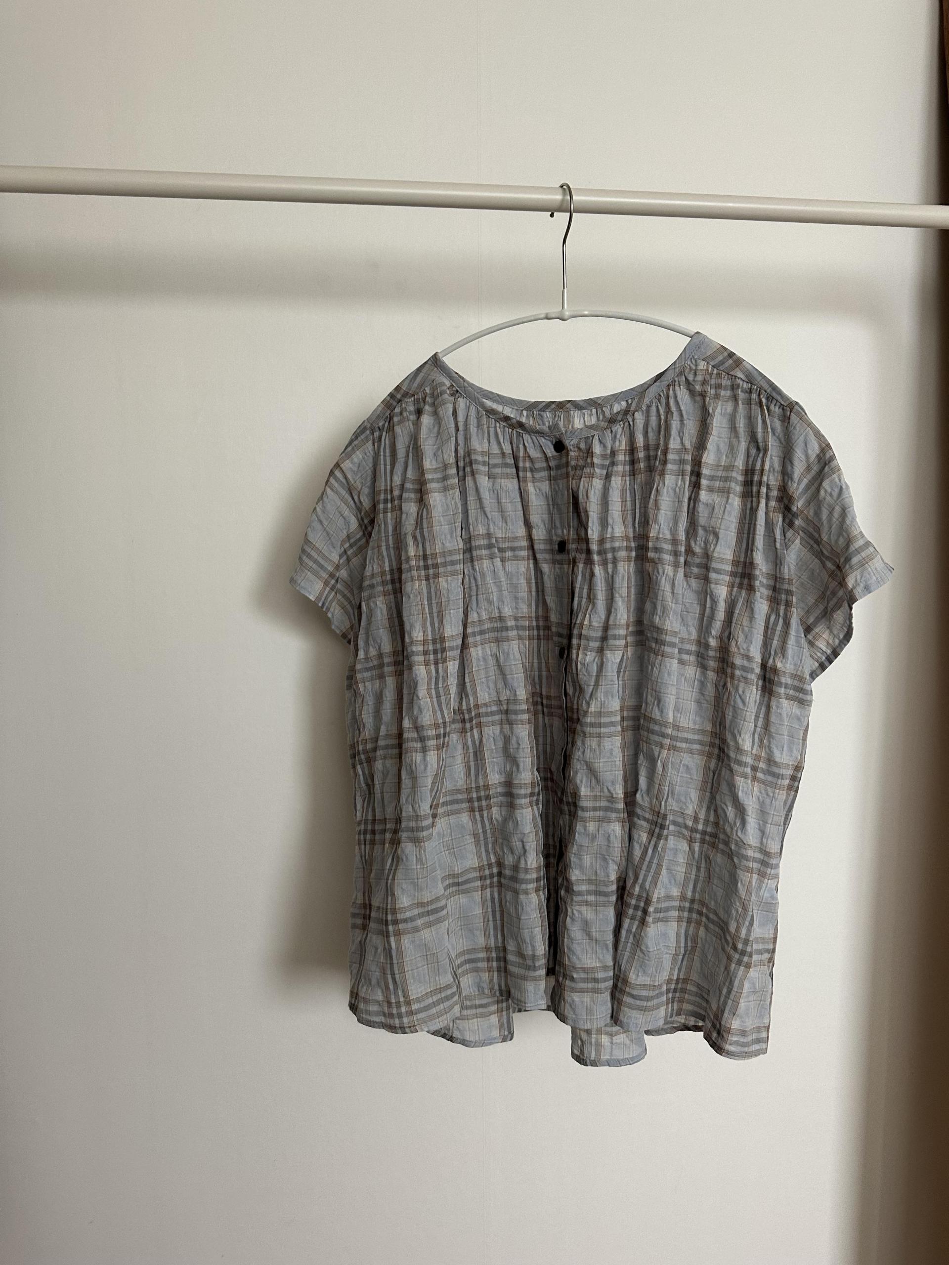 riri check blouse