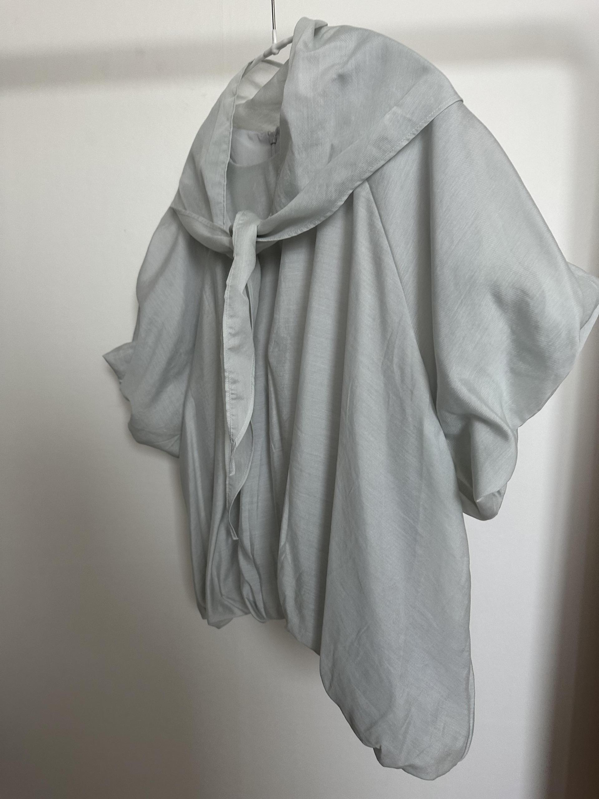 tete scarf blouse