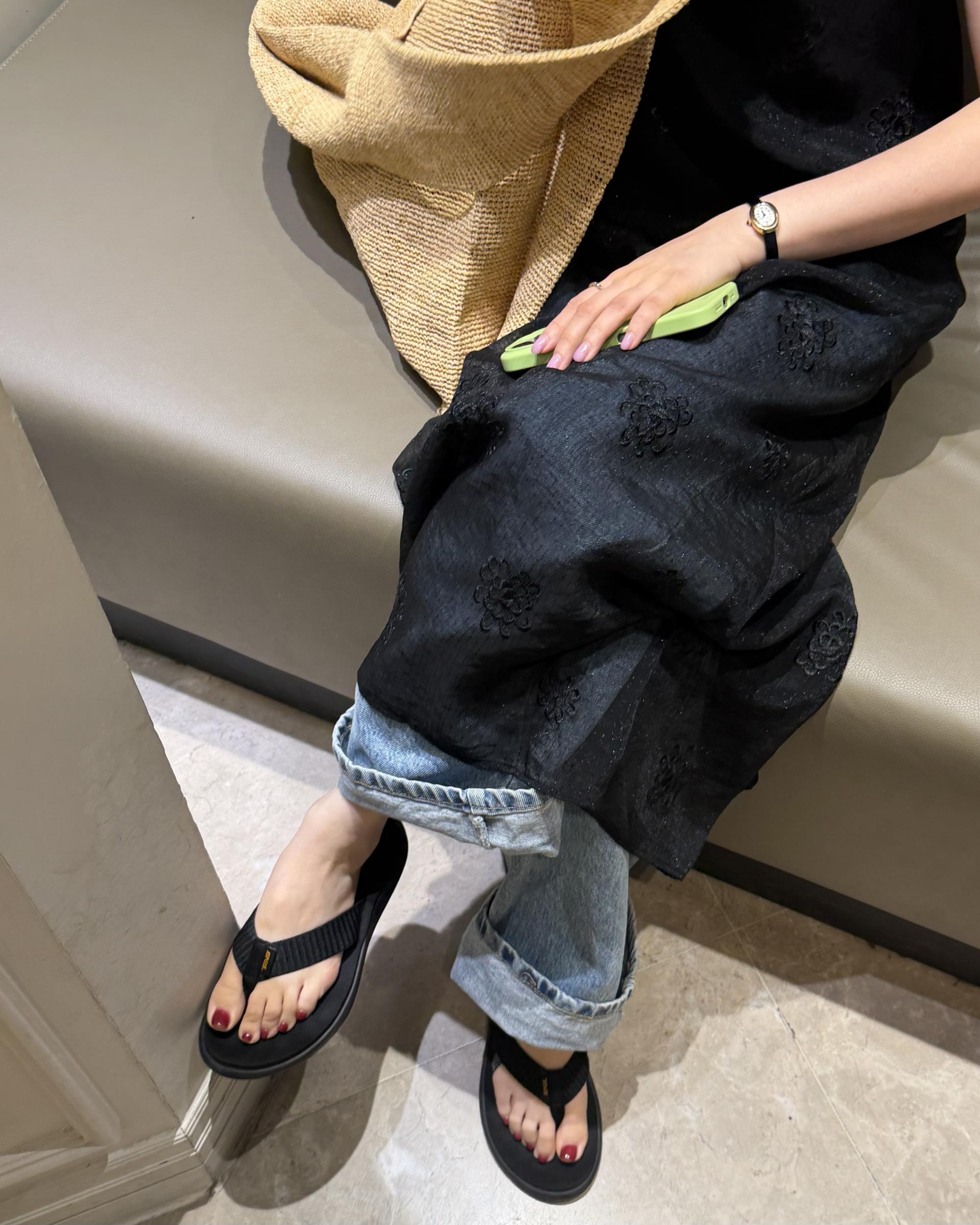 square blouse (white/brown/black)