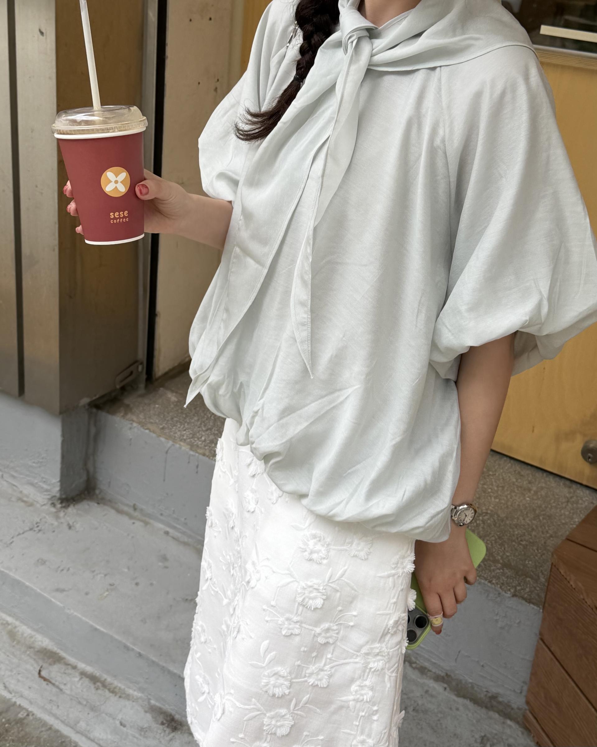 tete scarf blouse