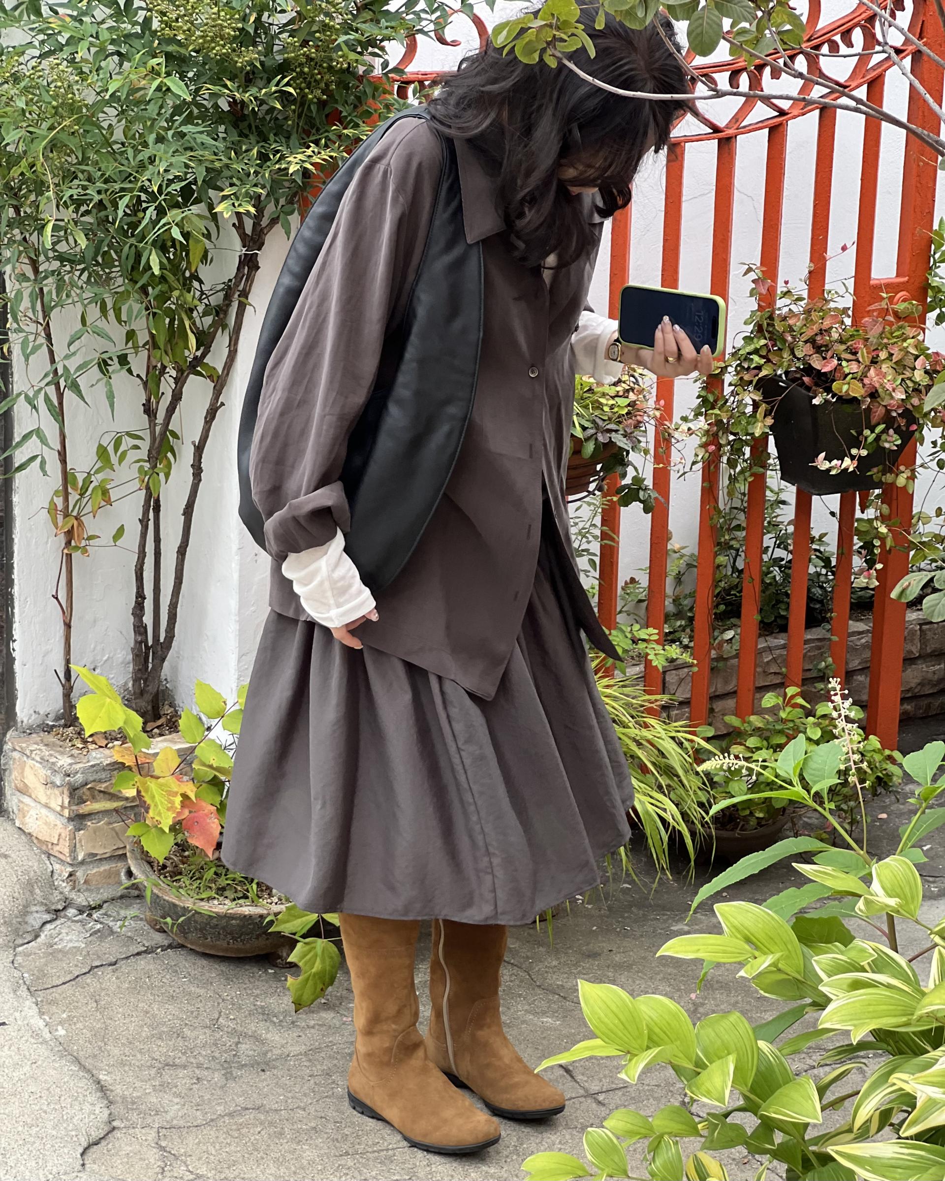 marge pintuck skirt (milk beige/charcoal)