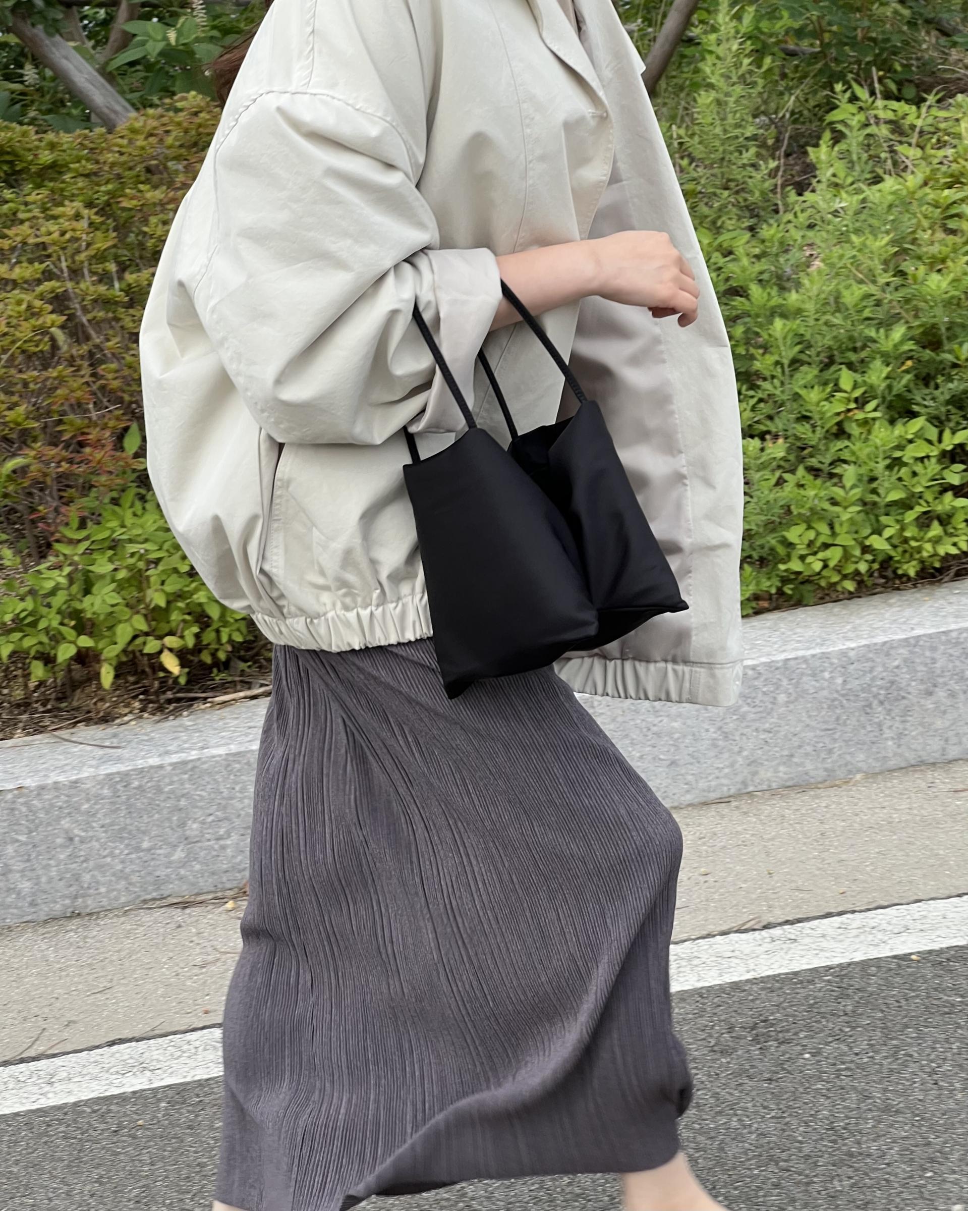 grocery half jumper (cream beige/navy)
