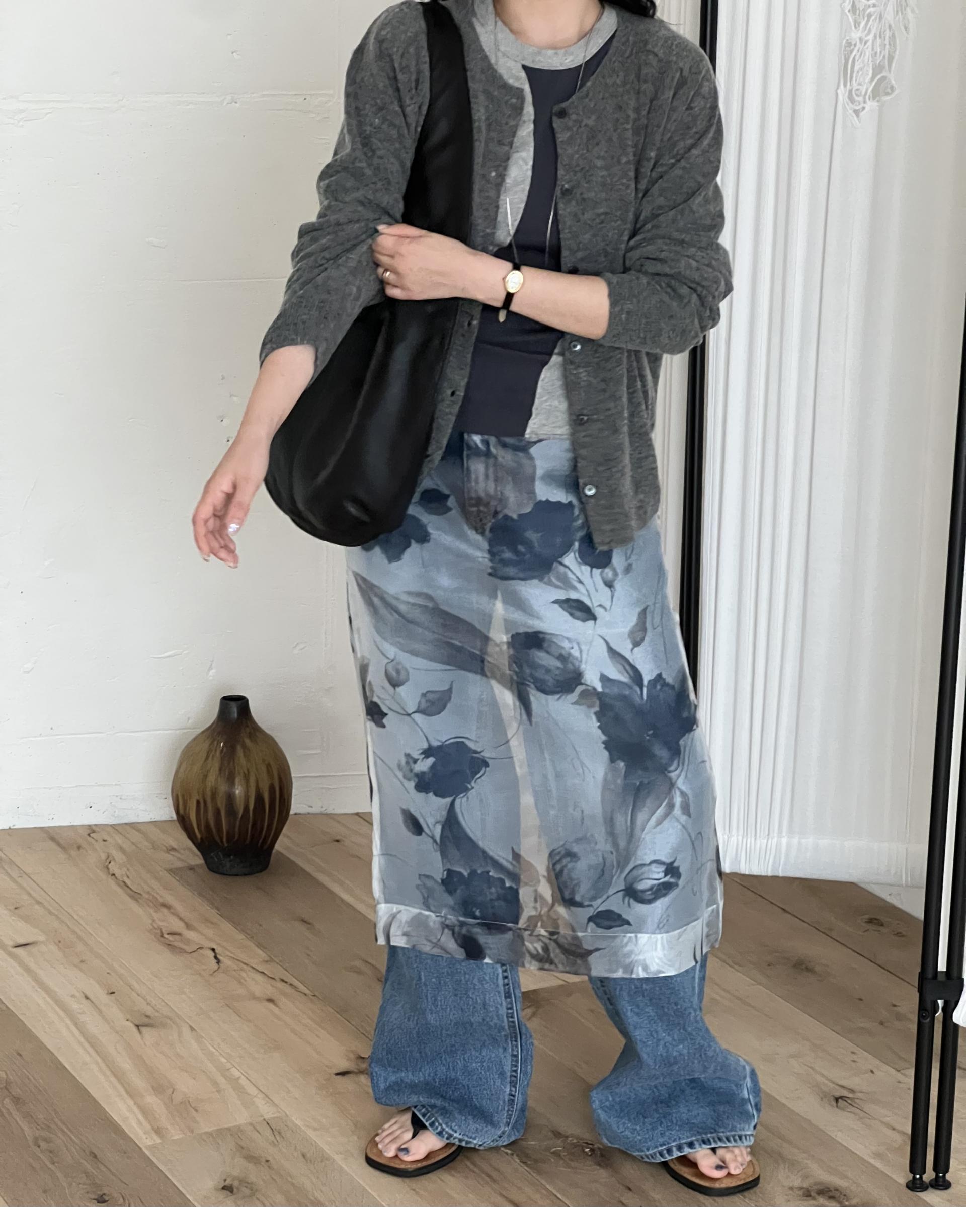 see layered skirt (grey/beige)