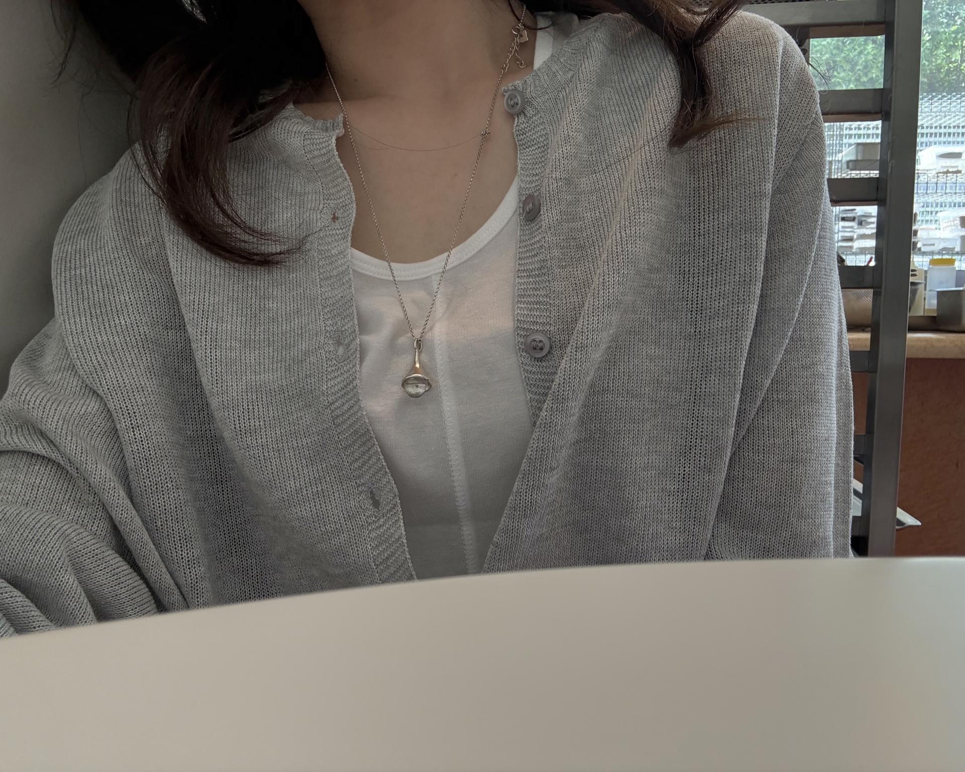 slow sleeveless