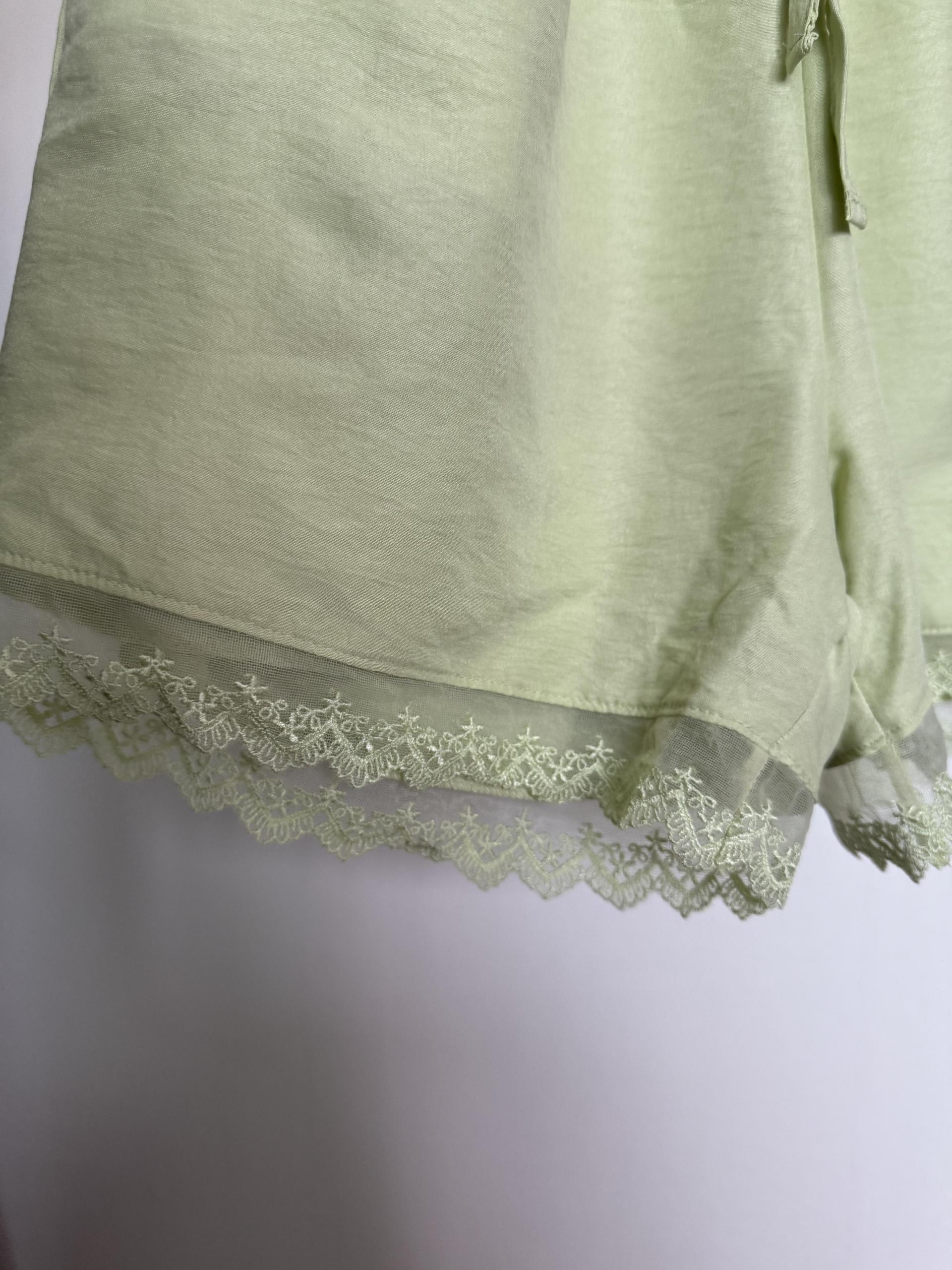 lagoon lace shorts (charcoal/melon/black)