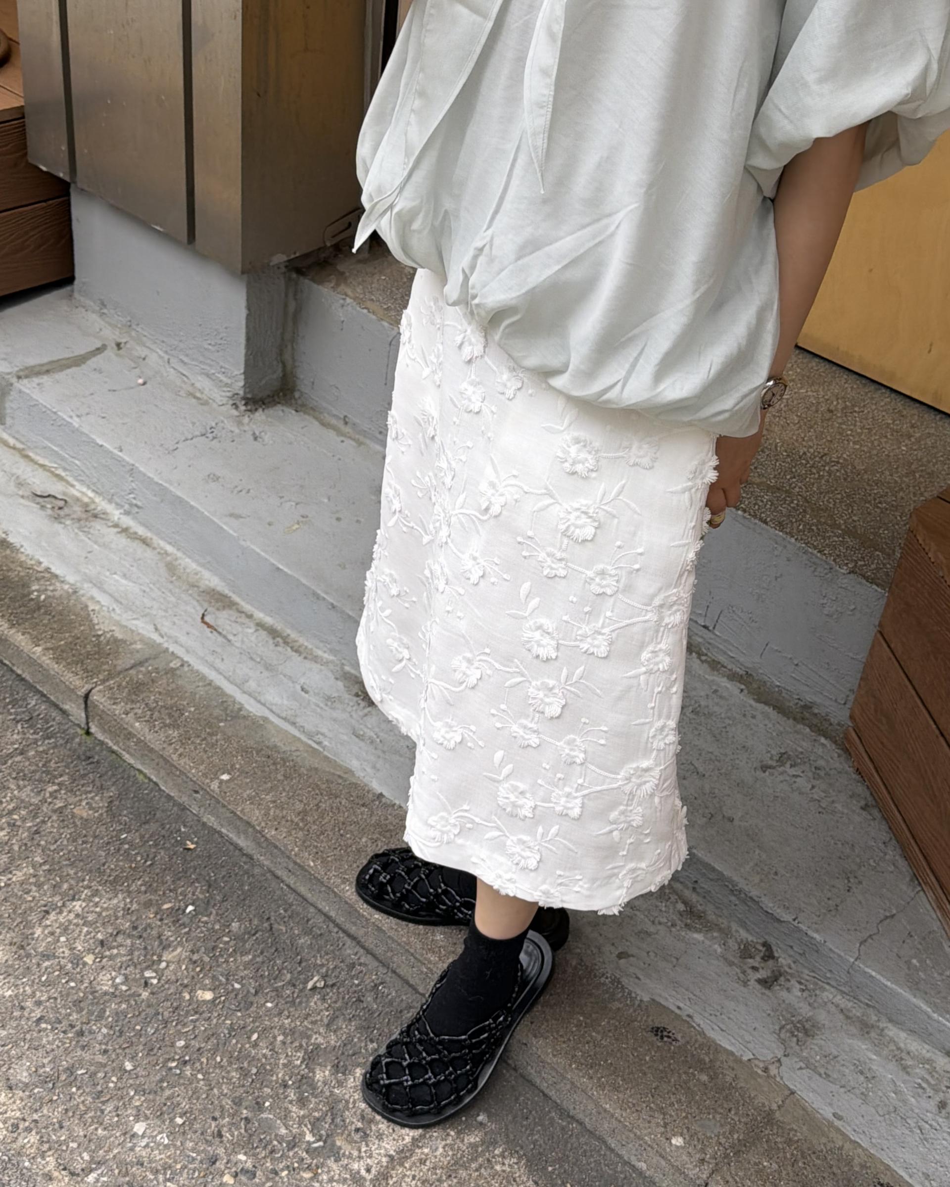 tete scarf blouse