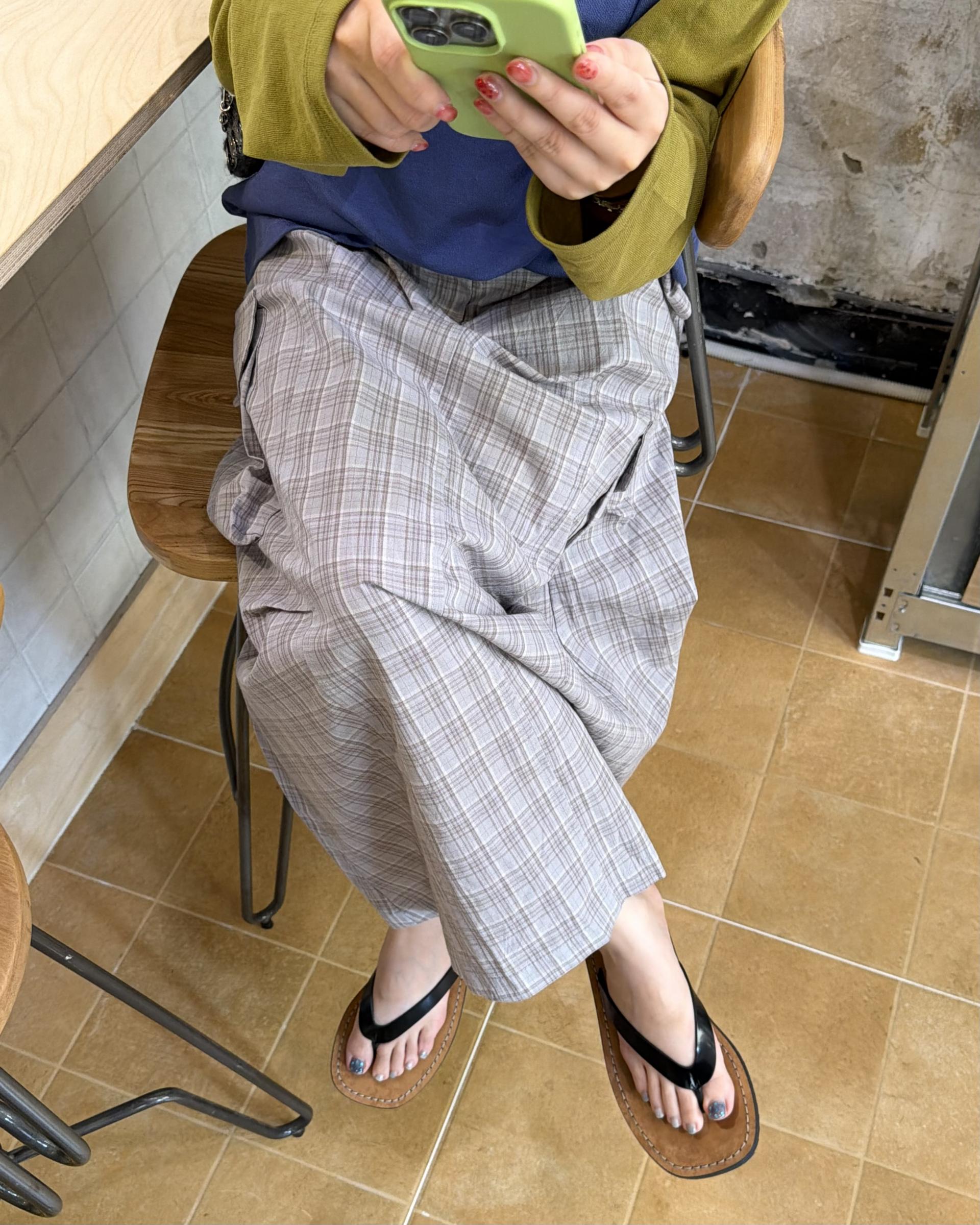 teddy check skirt (grey/navy)