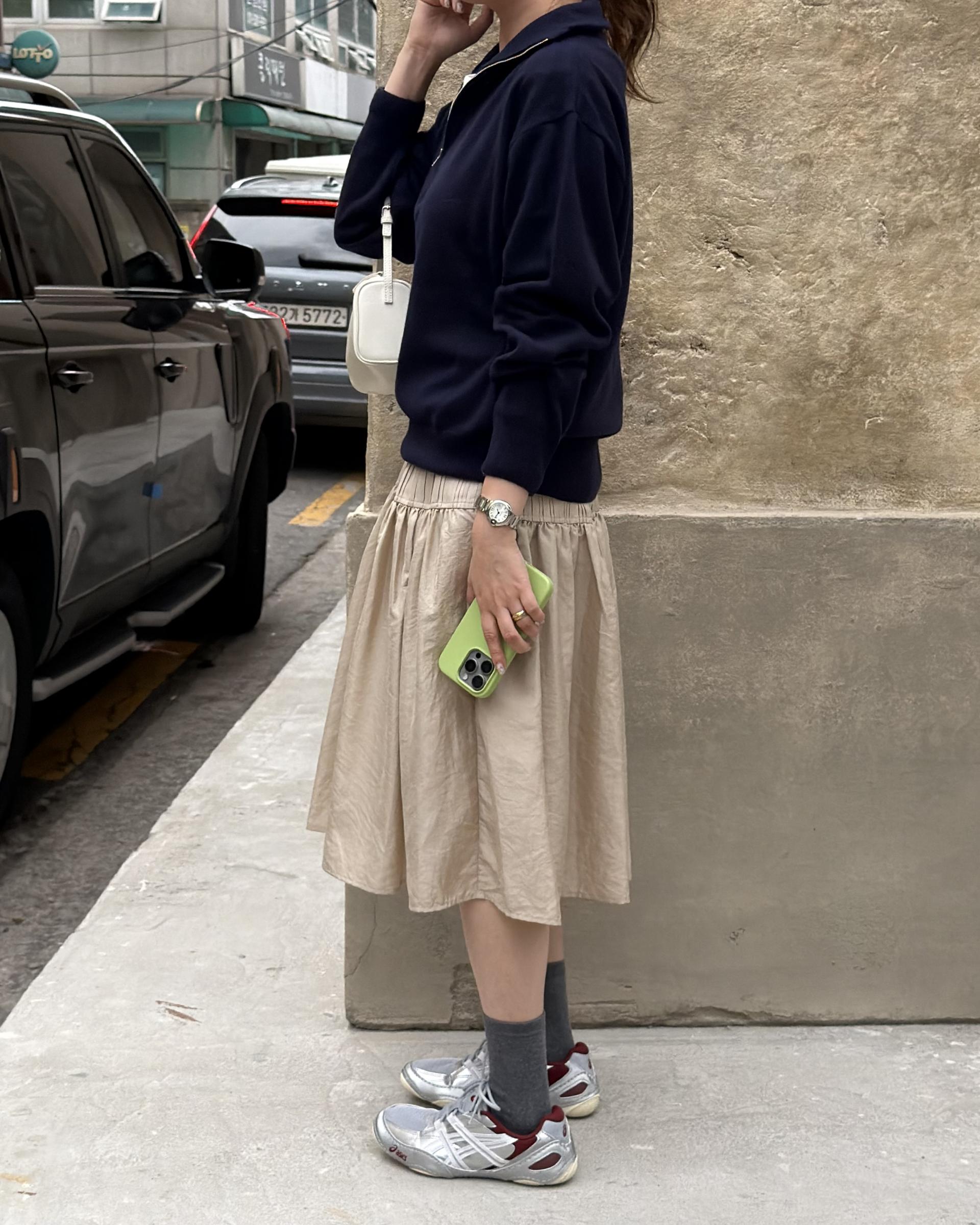 marge pintuck skirt (milk beige/charcoal)
