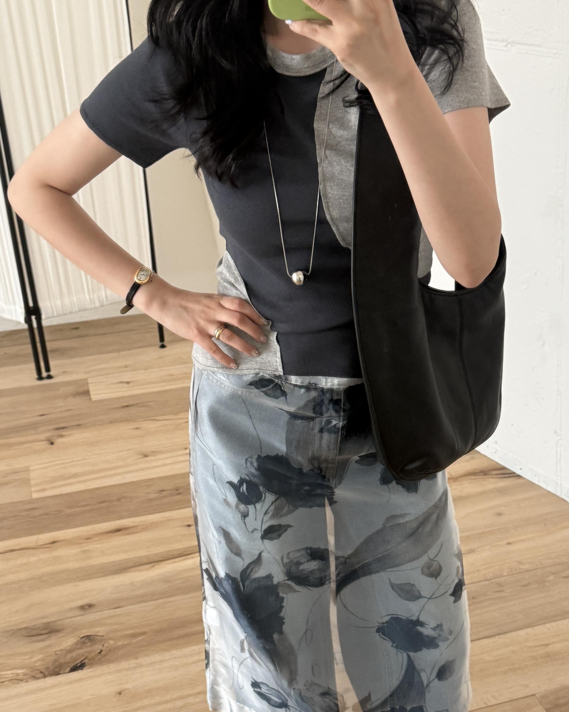 see layered skirt (grey/beige)