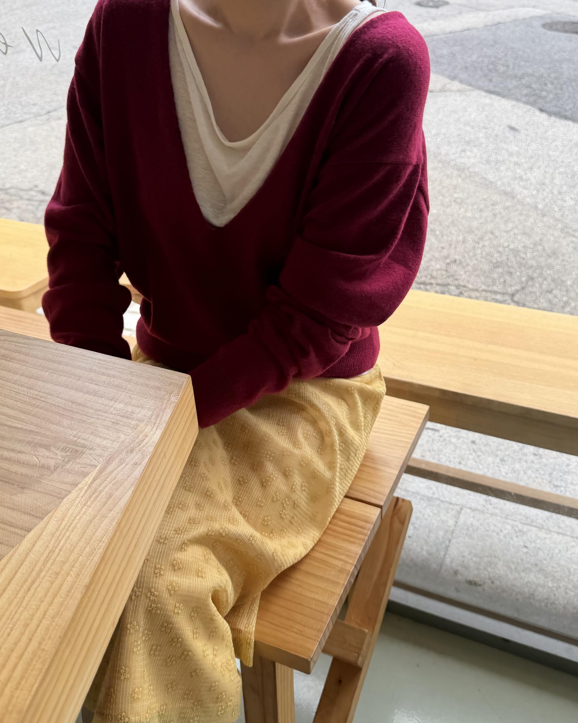till deep v-neck (plum)