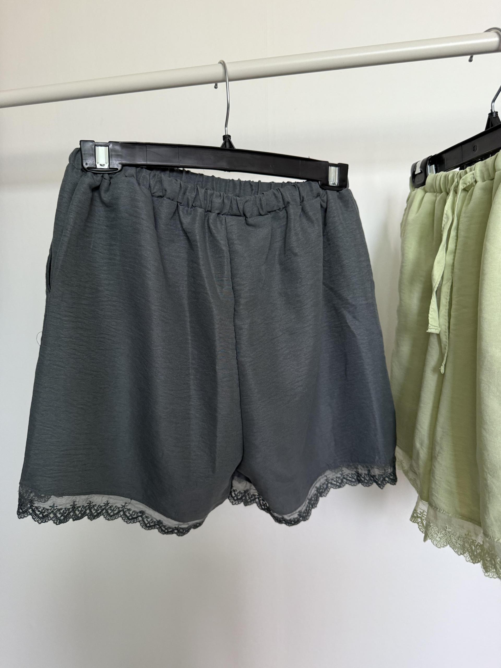 lagoon lace shorts (charcoal/melon/black)