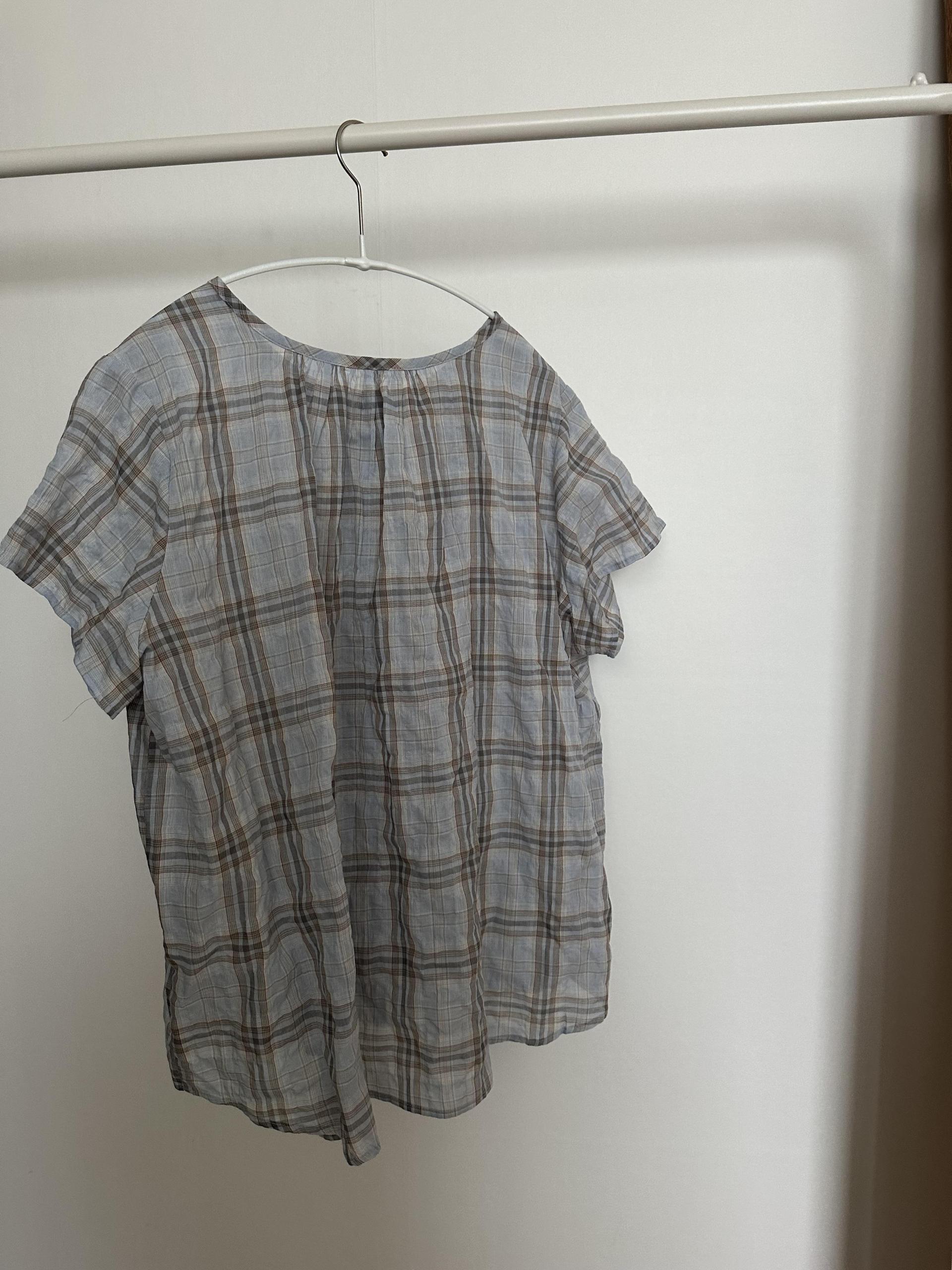 riri check blouse