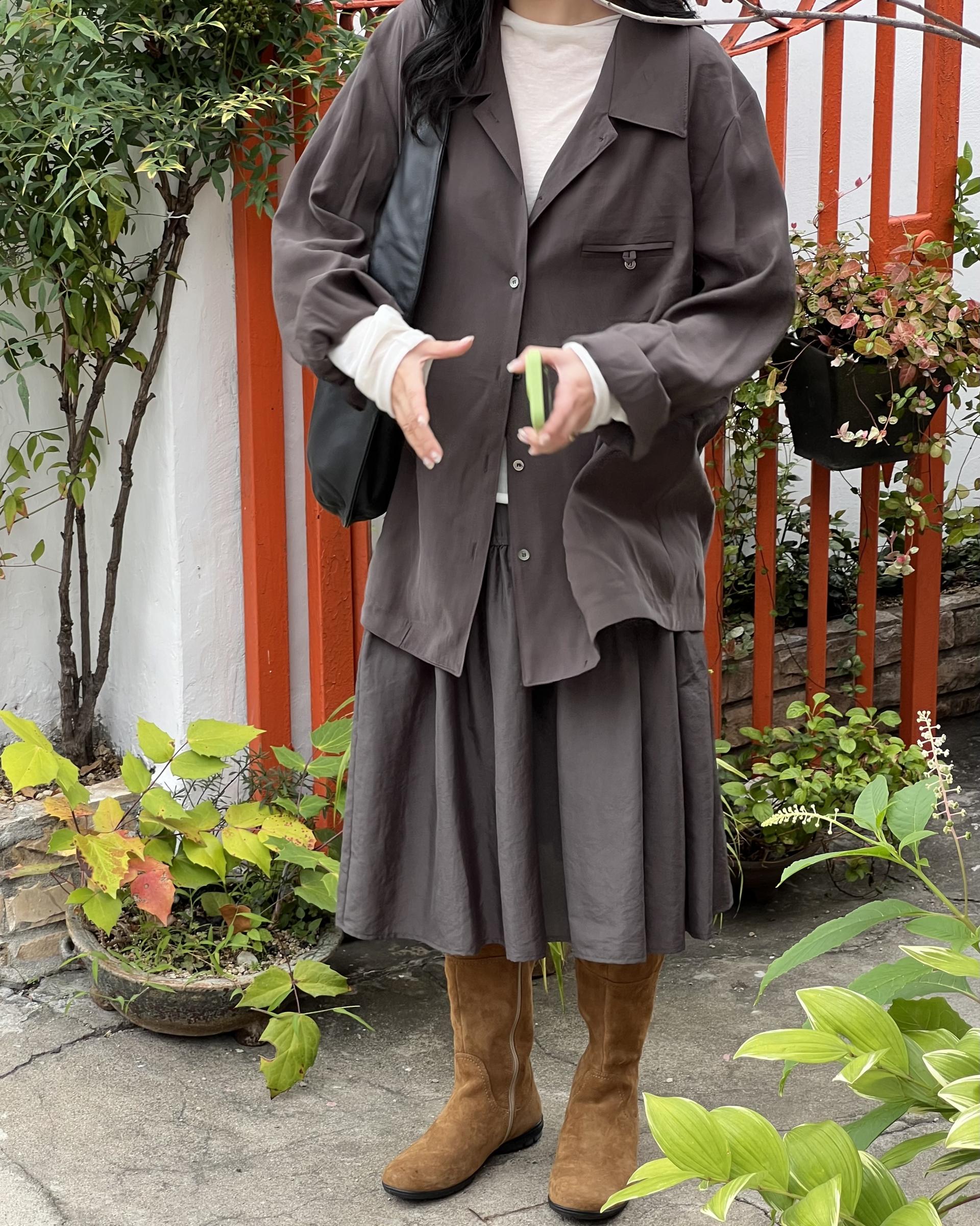 prim button blouse (brown)