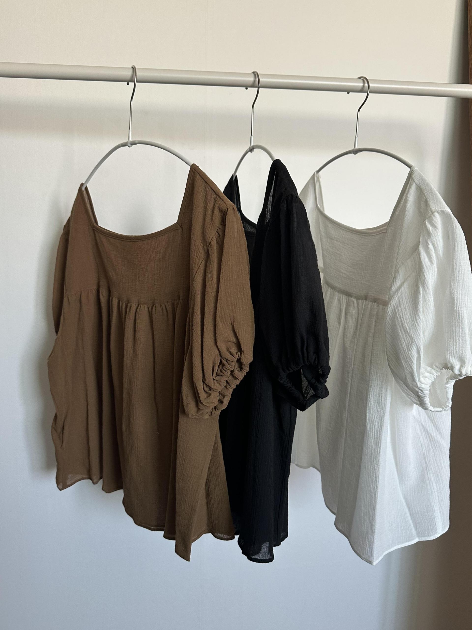 square blouse (white/brown/black)
