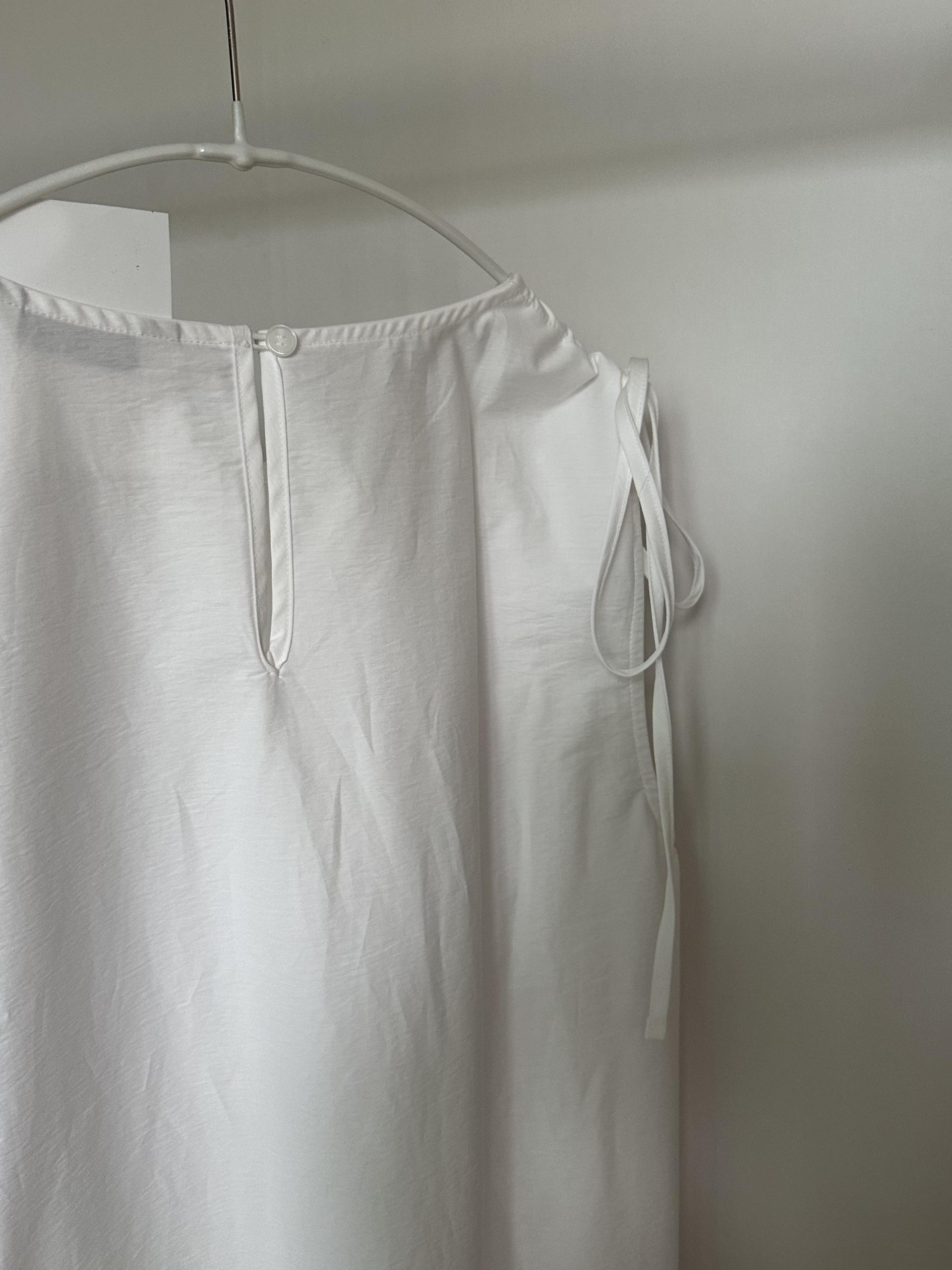 butter ribbon dress (beige/white)