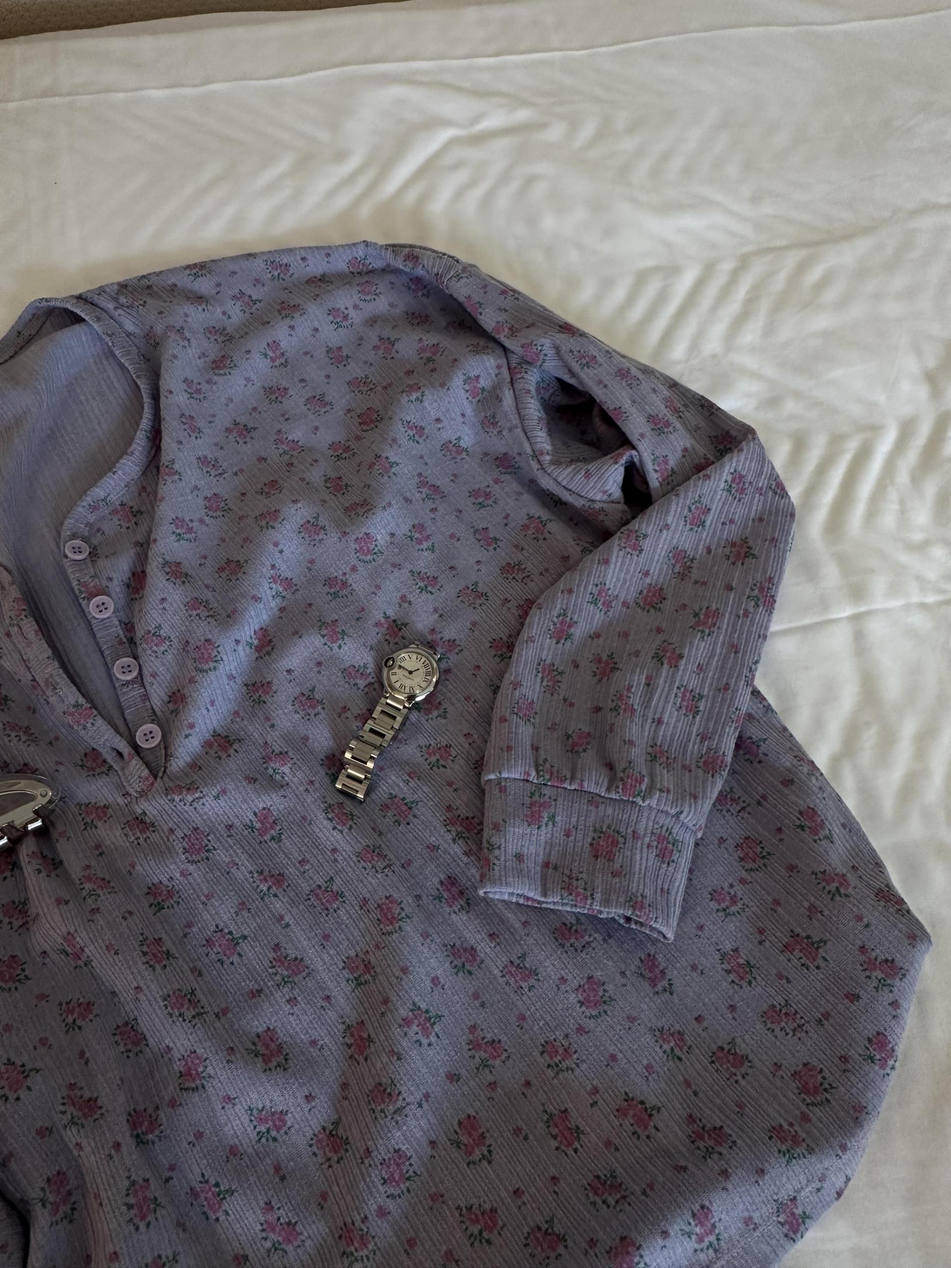 <made> pansy flower top