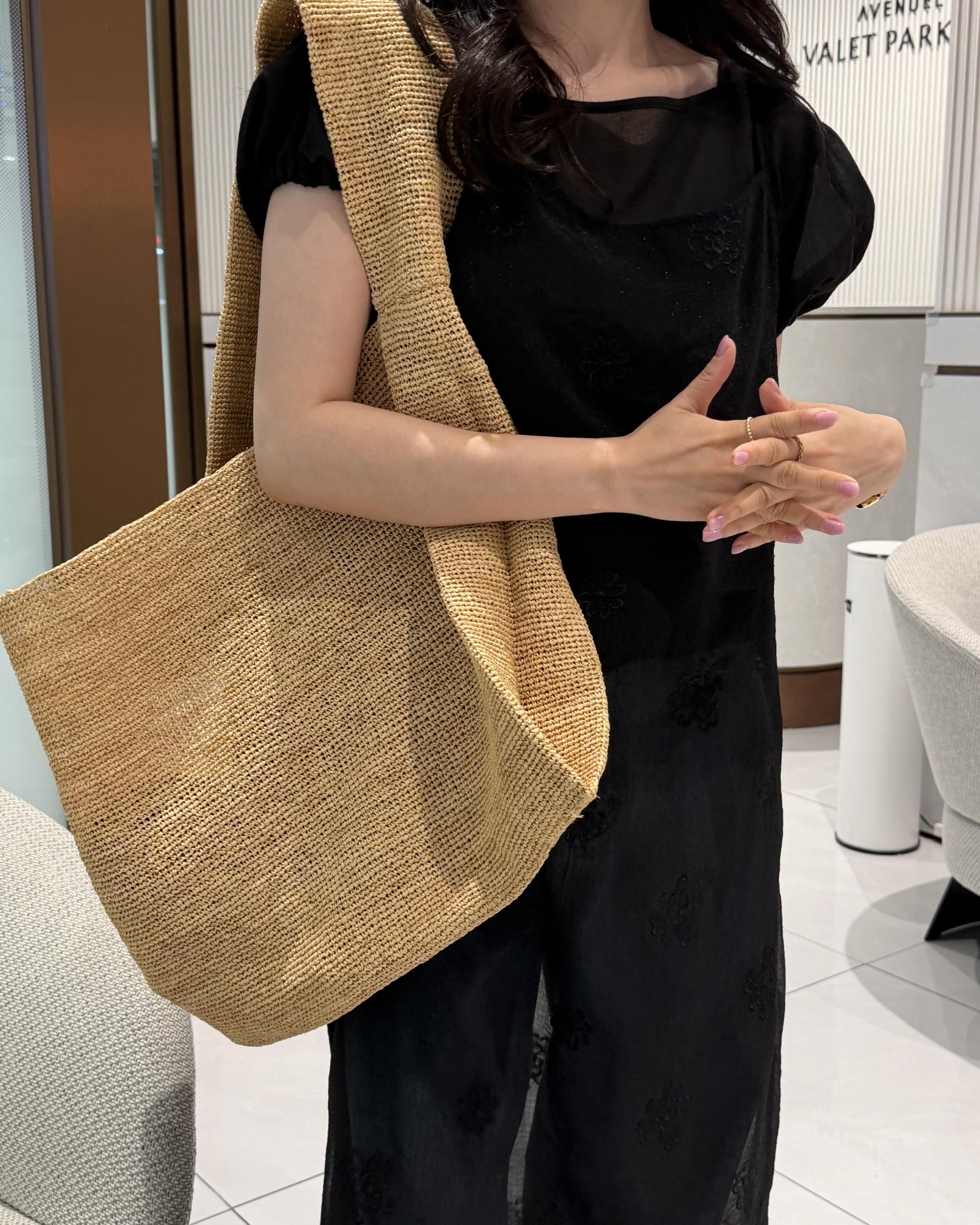 square blouse (white/brown/black)