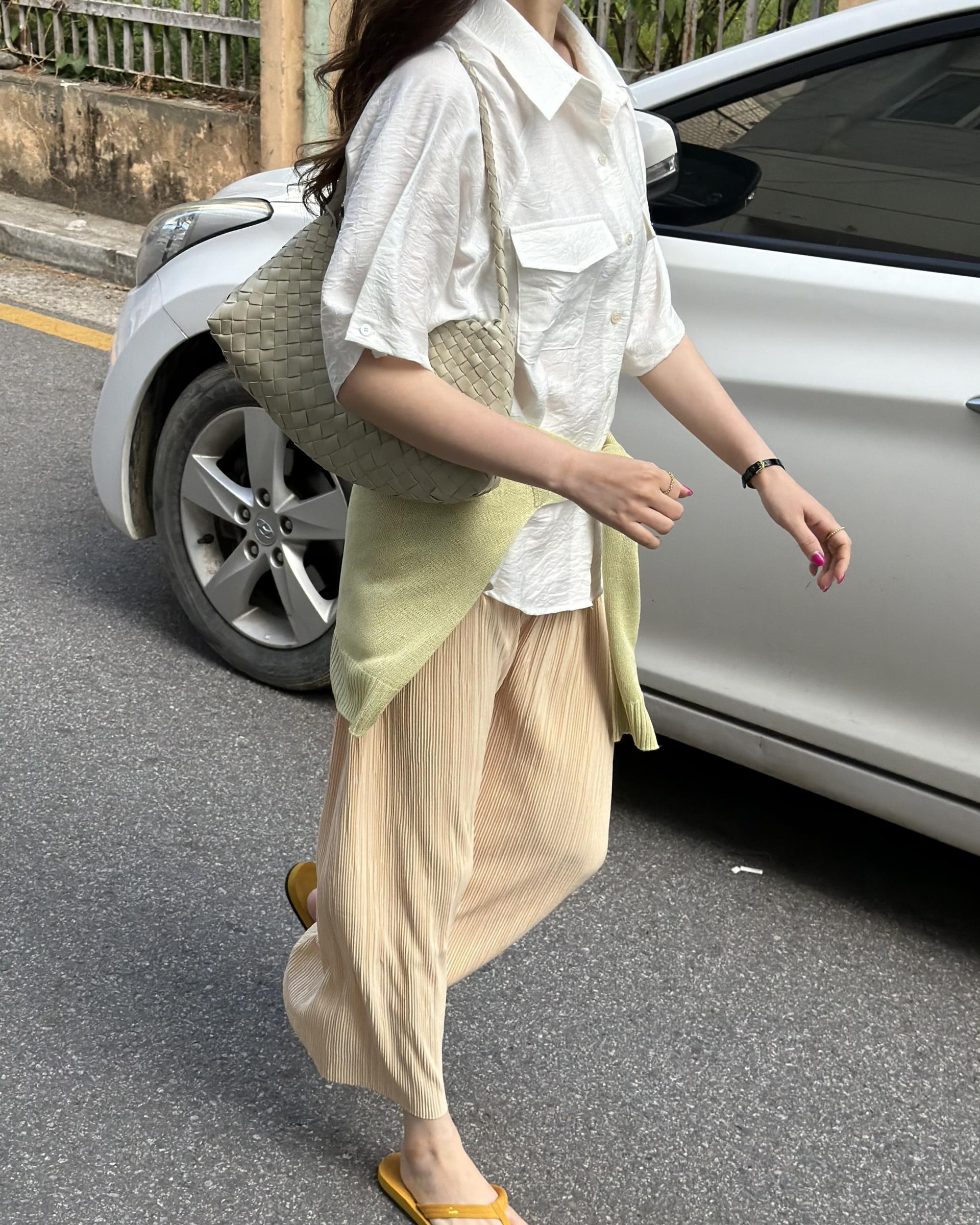 shell half shirt (cream/charcoal)