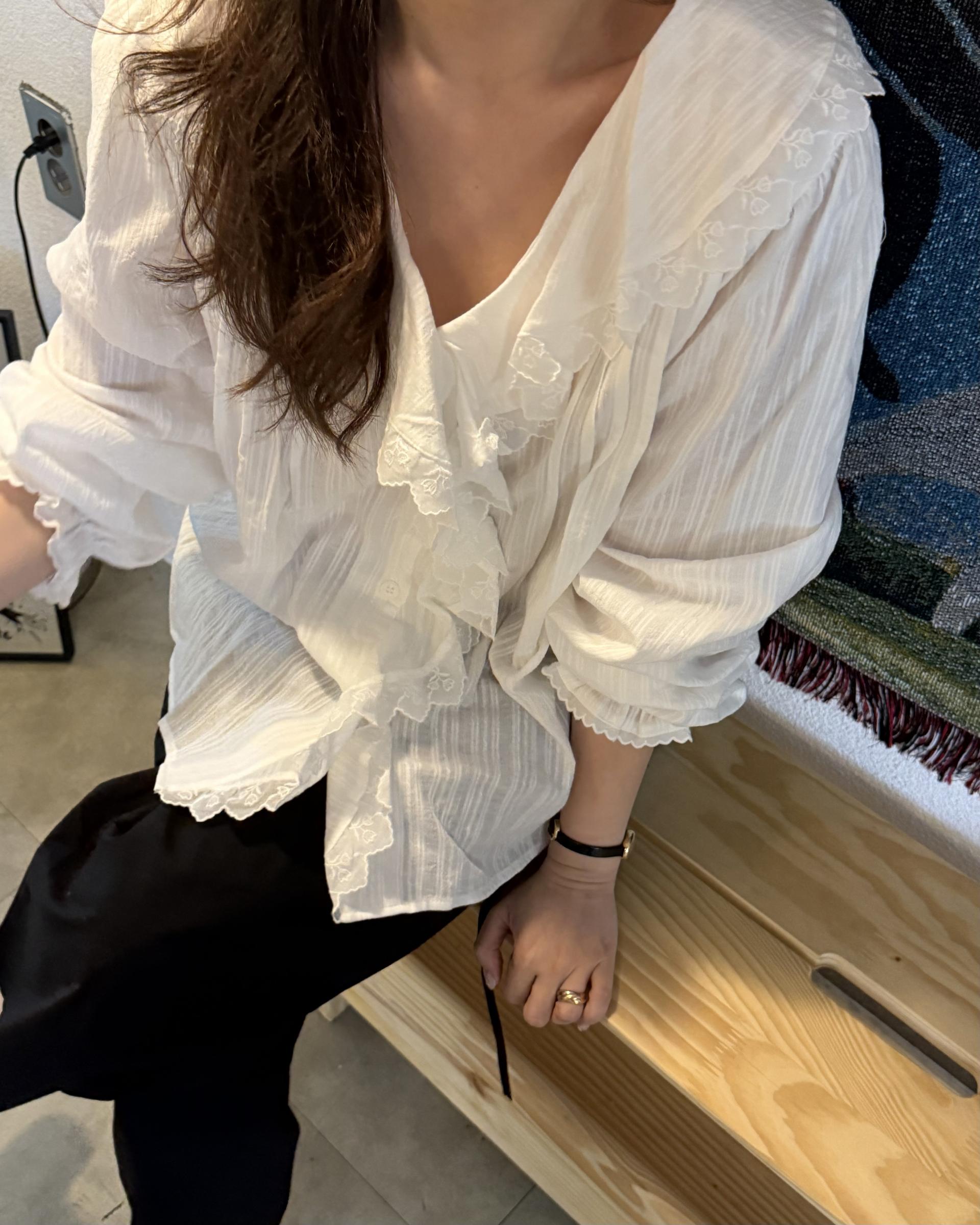 cottage ruffle lace blouse (white/check)