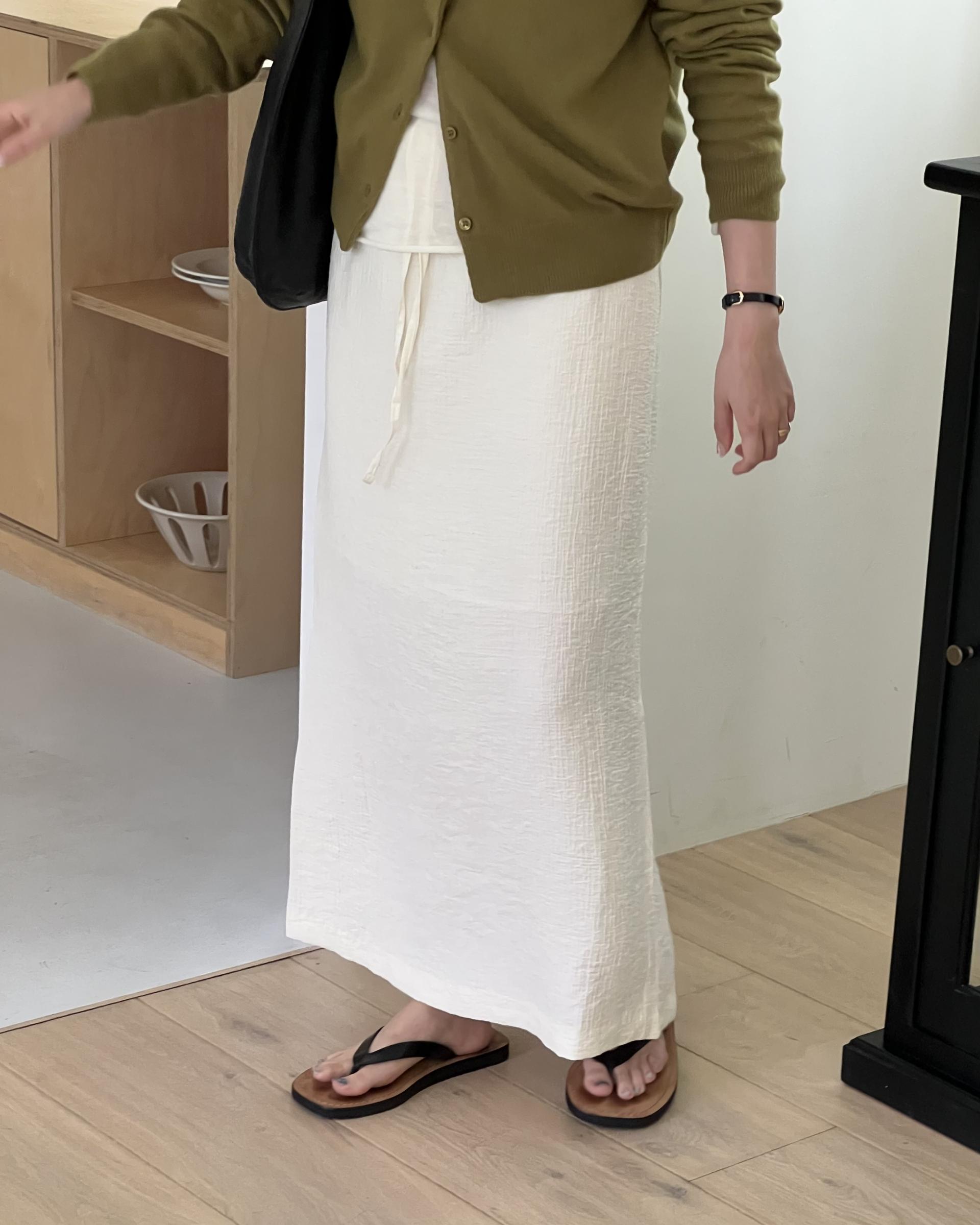 base wrinkle skirt (black/cream)