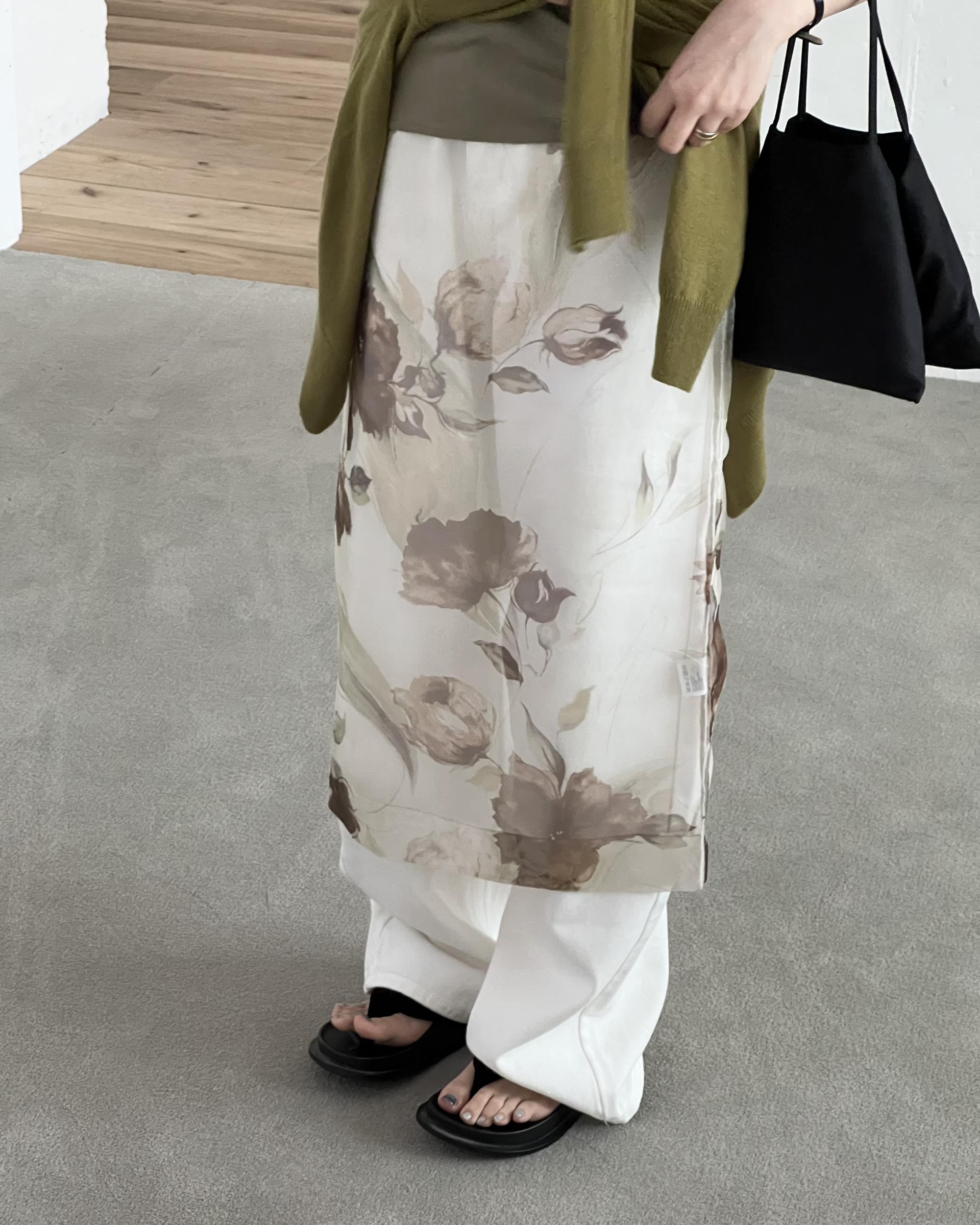 see layered skirt (grey/beige)