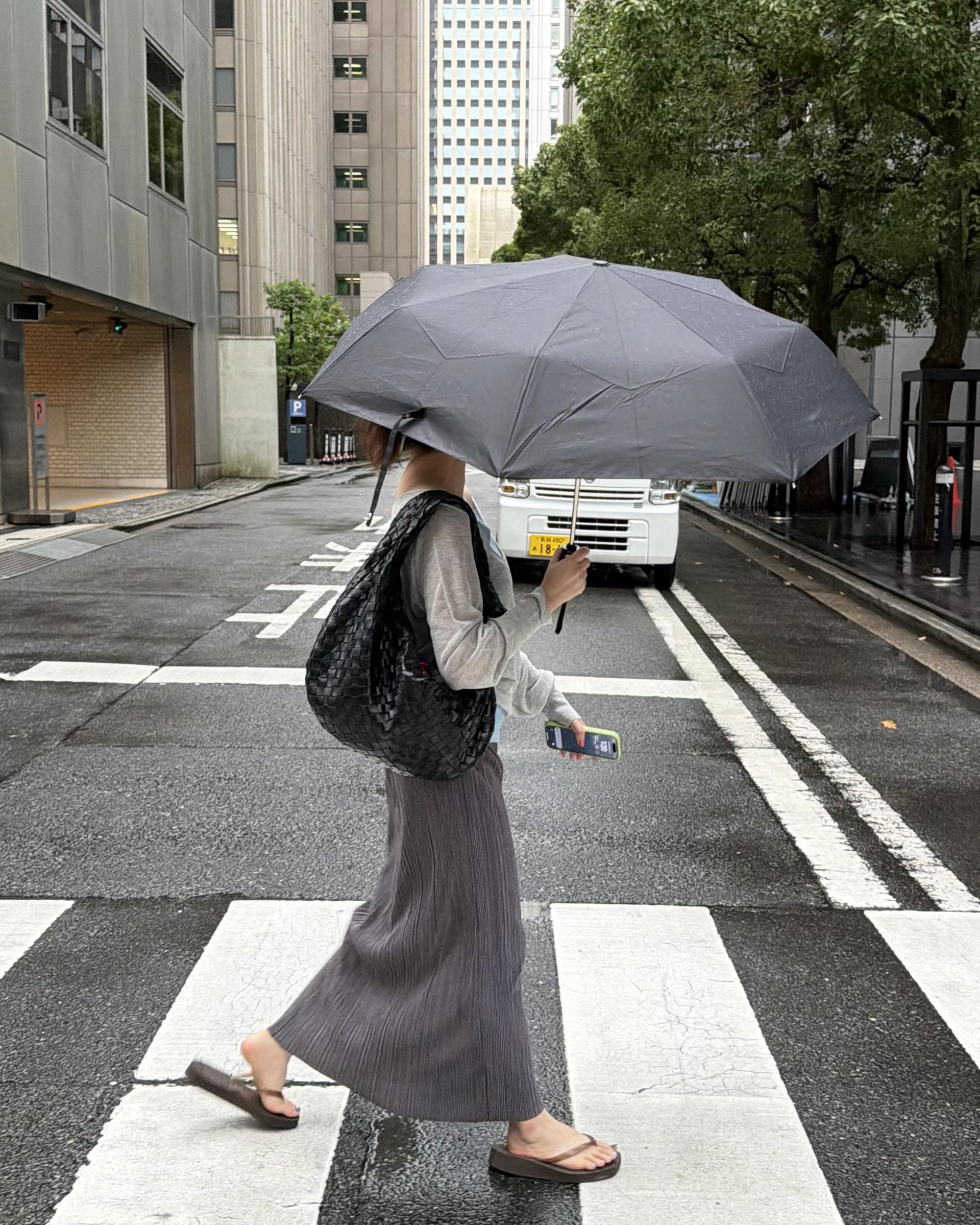 <made> penne skirt (charcoal grey)