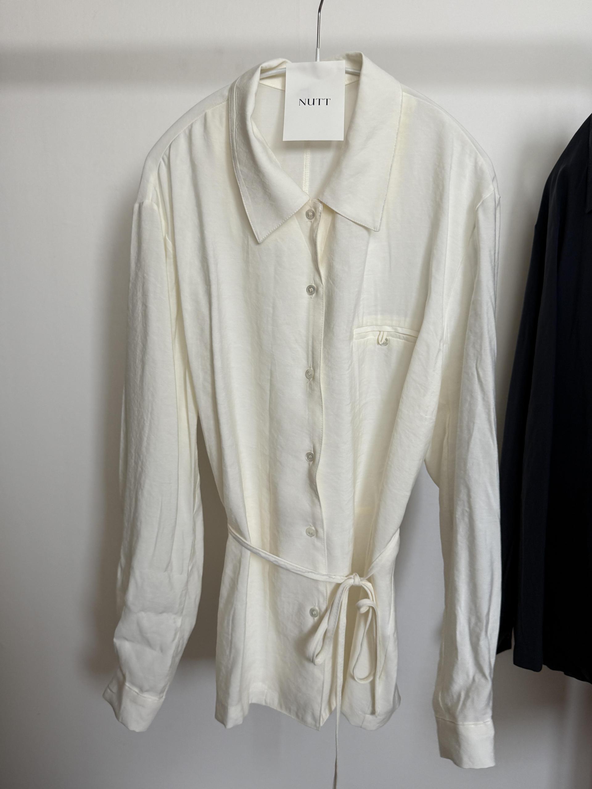 prim button blouse (brown/navy/cream)