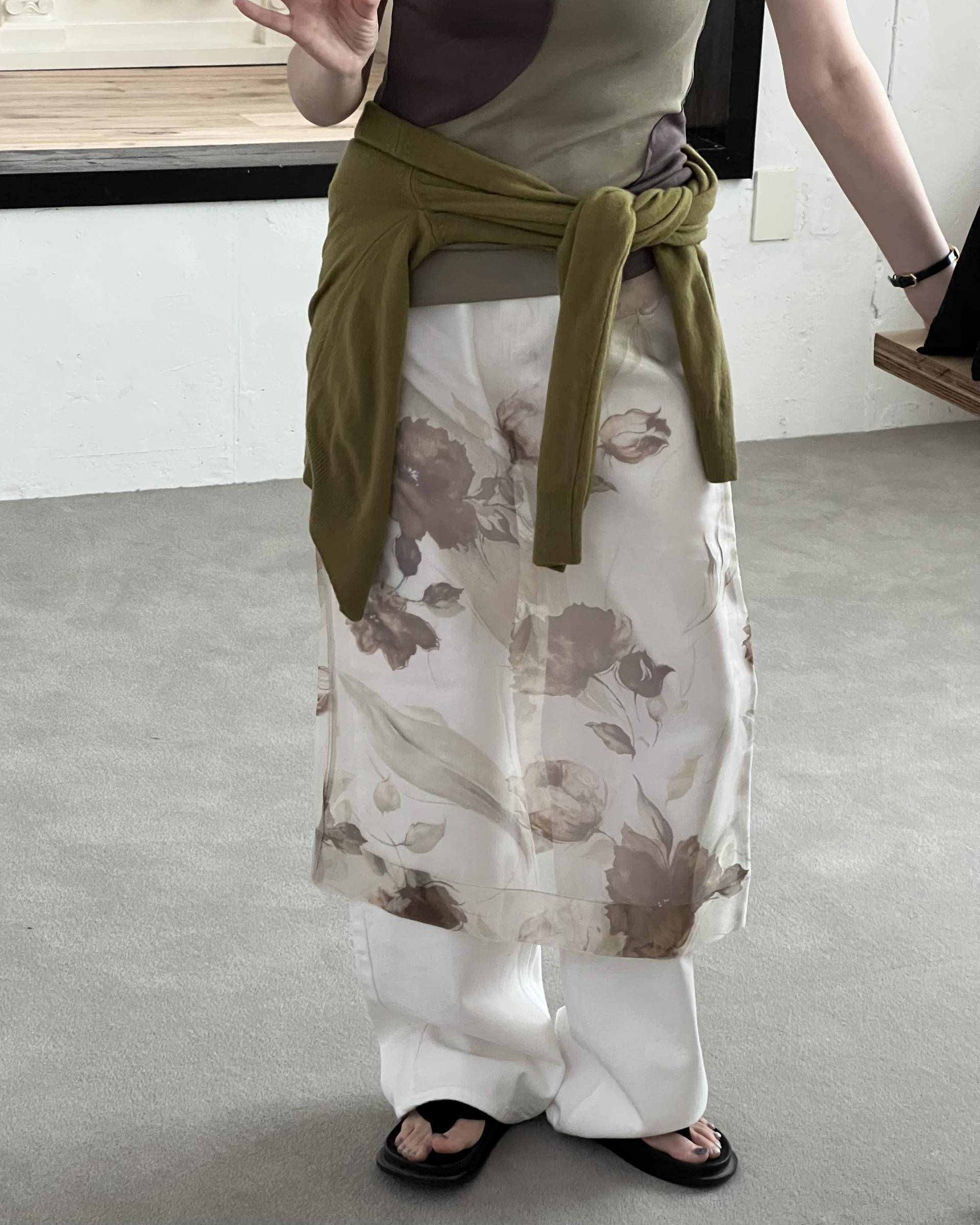 see layered skirt (grey/beige)
