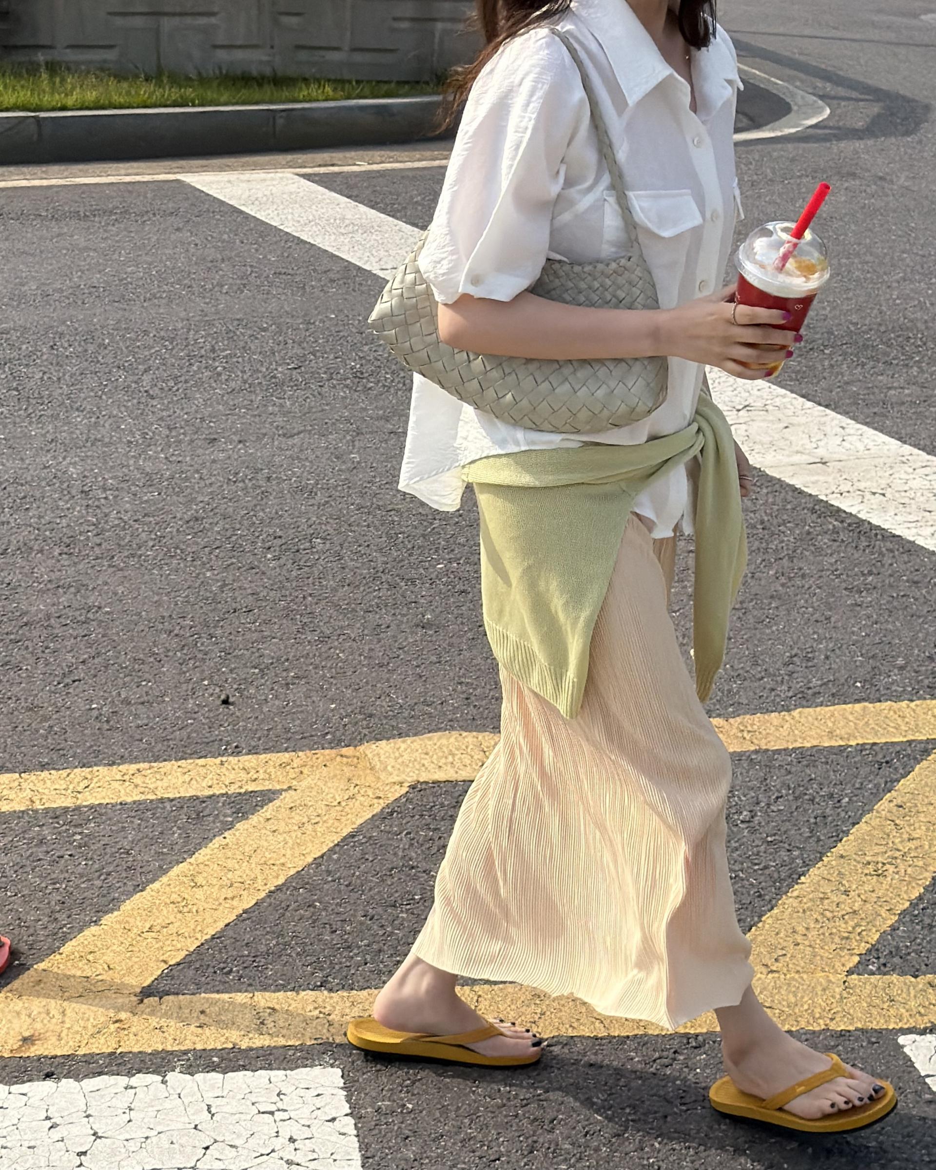 shell half shirt (cream/charcoal) 완