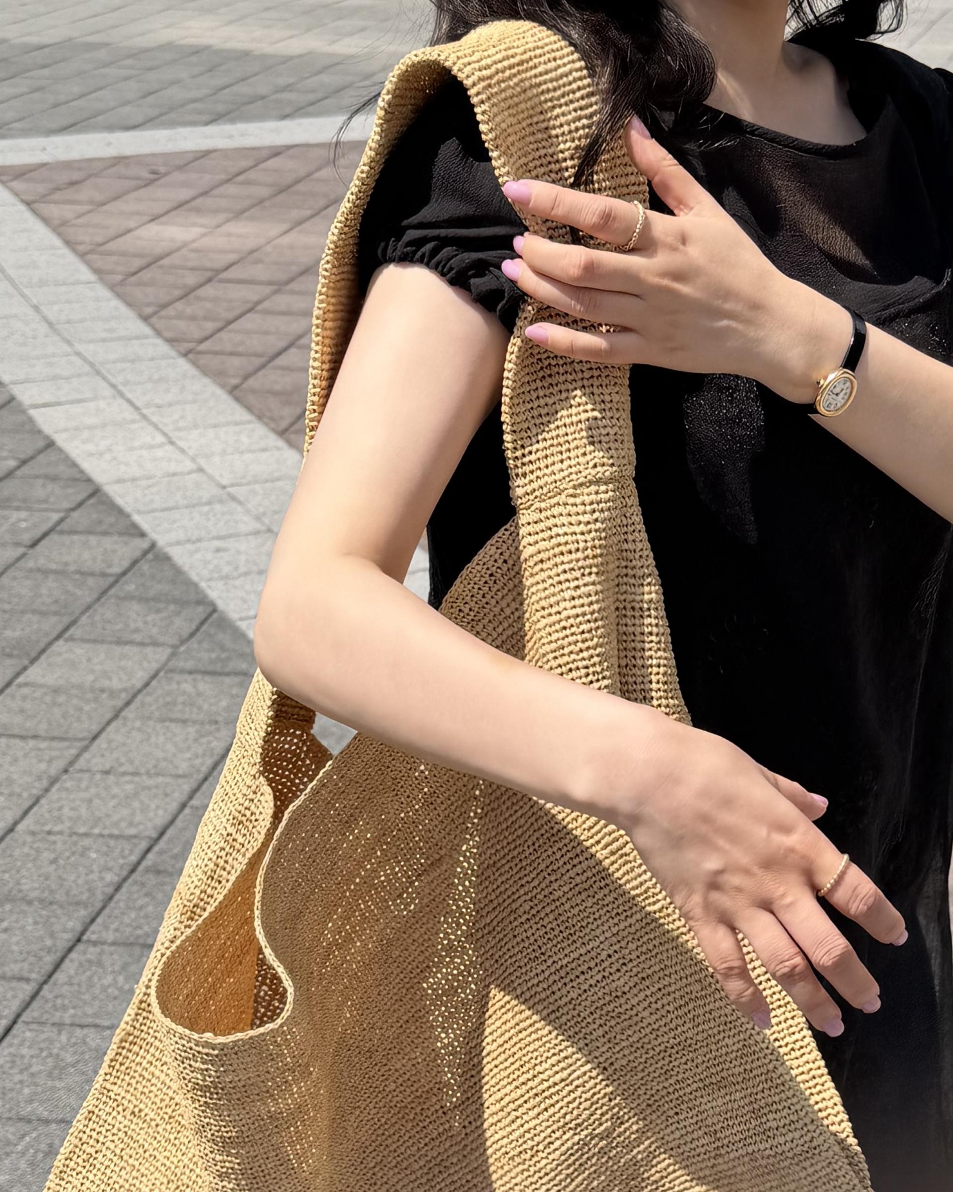 square blouse (white/brown/black)